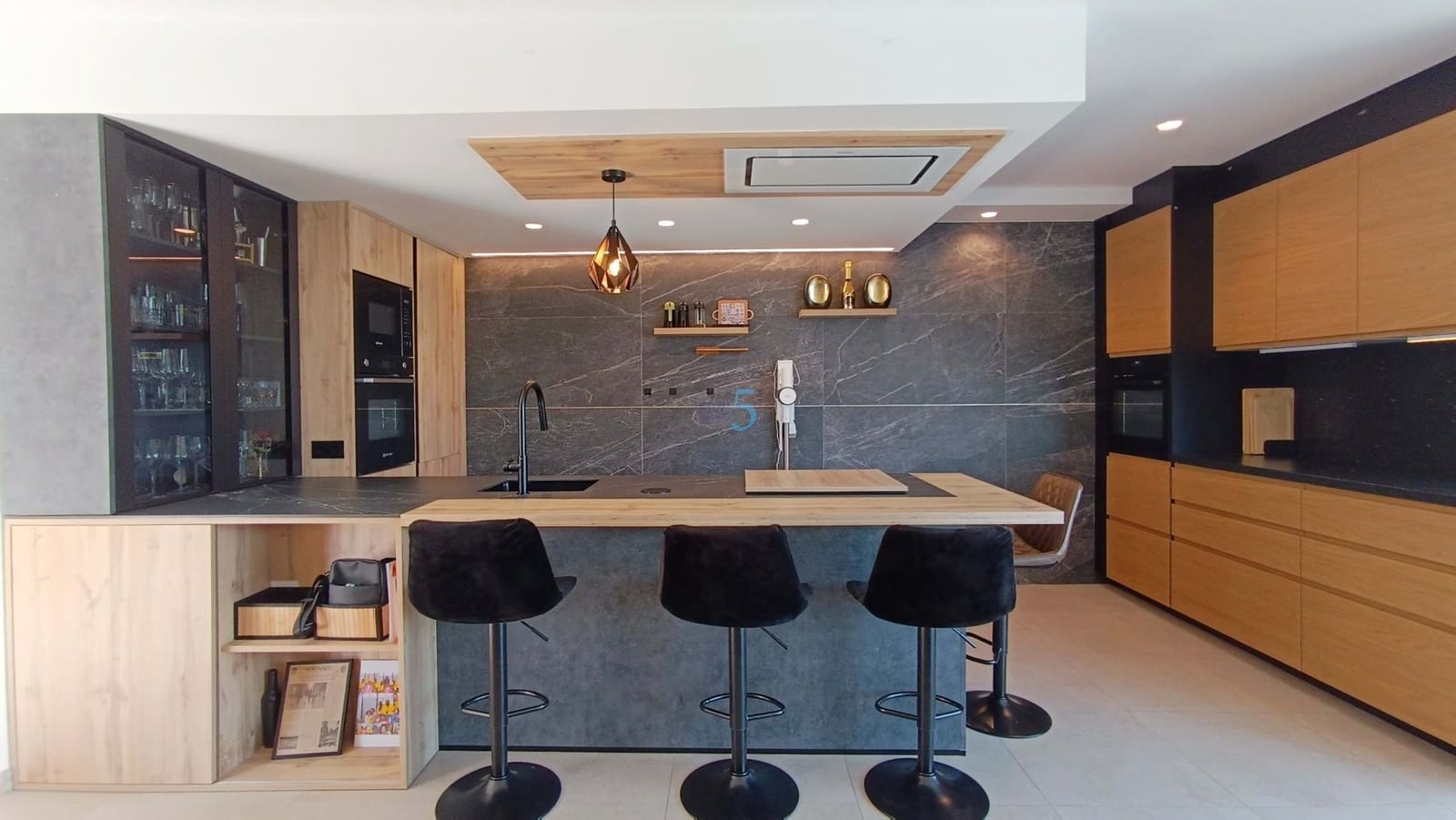 5 makuuhuone Huvila myytävänä paikassa Algorfa mukana uima-altaan 
autotalli - 799 000 € (Ref: 9624092)