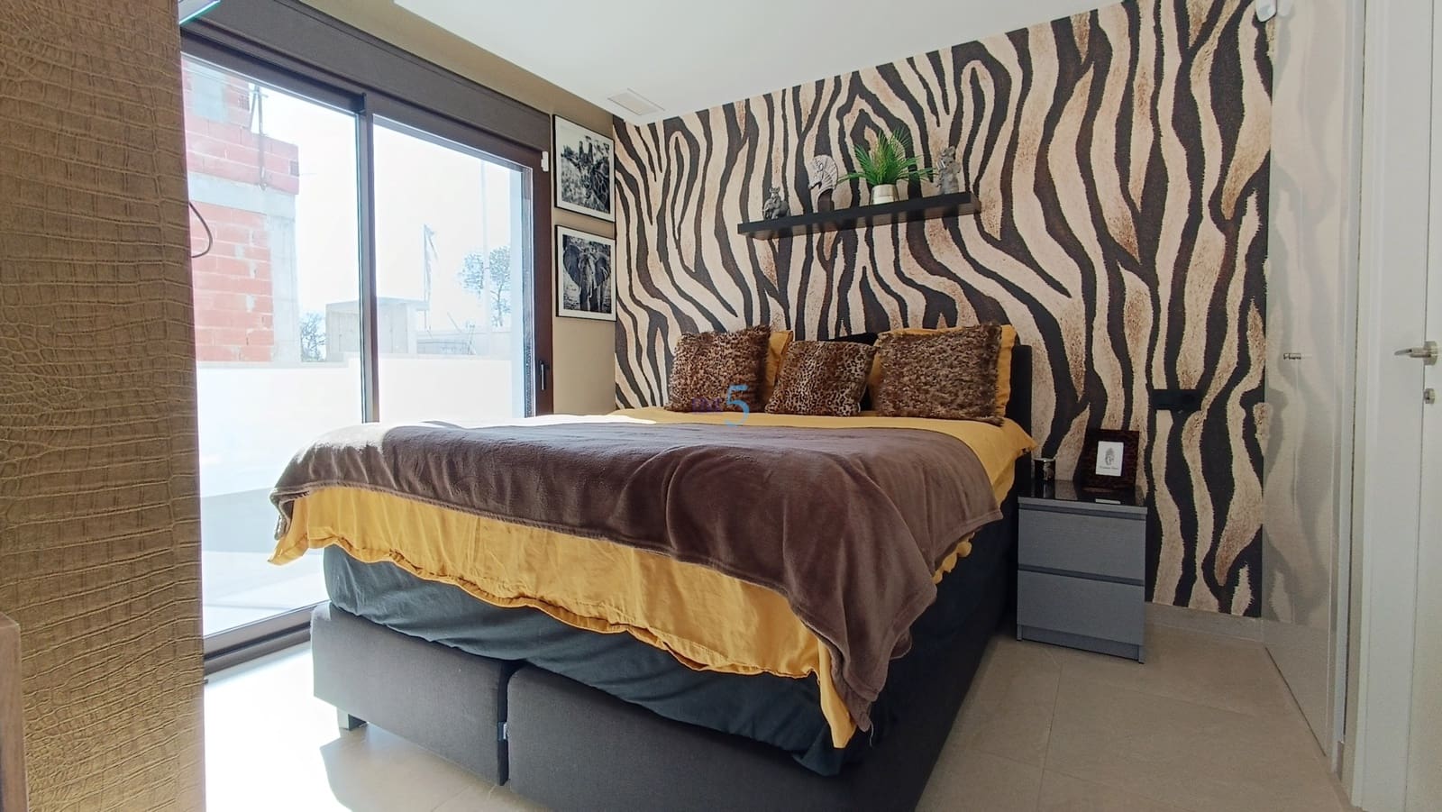 5 makuuhuone Huvila myytävänä paikassa Algorfa mukana uima-altaan 
autotalli - 799 000 € (Ref: 9624092)