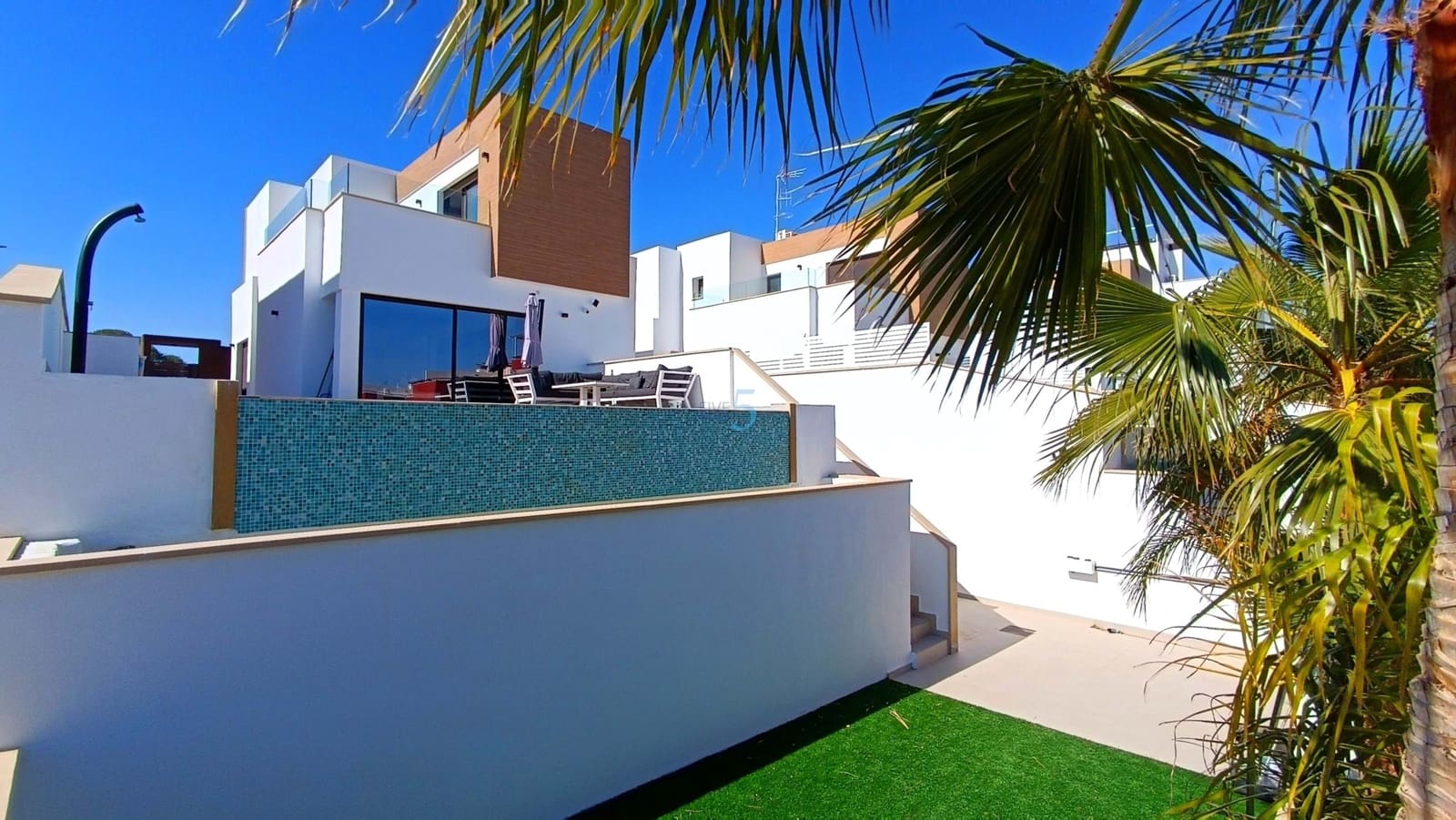 5 makuuhuone Huvila myytävänä paikassa Algorfa mukana uima-altaan 
autotalli - 799 000 € (Ref: 9624092)