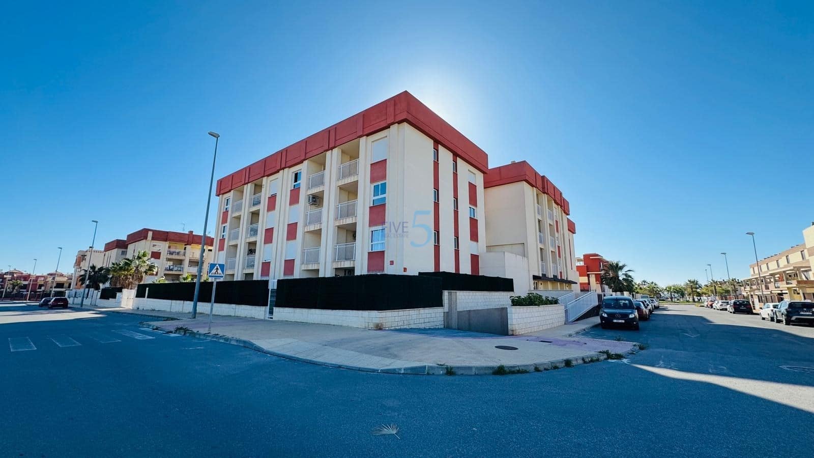 2 soveværelse Lejlighed til salg i Orihuela Costa med swimmingpool - € 219.000 (Ref: 9624093)