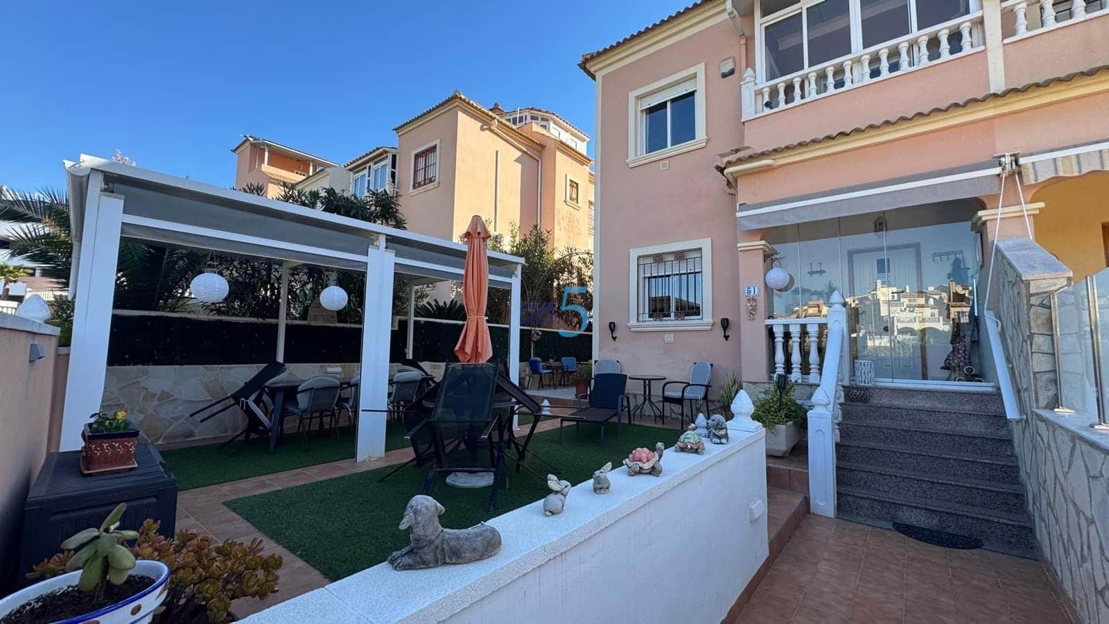 3 soverom Hus til salgs i Playa Flamenca med svømmebasseng garasje - € 240 000 (Ref: 9626395)