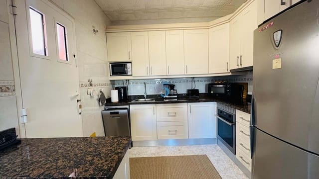 3 soverom Hus til salgs i Playa Flamenca, Orihuela med svømmebasseng garasje - € 240 000 (Ref: 9626395)