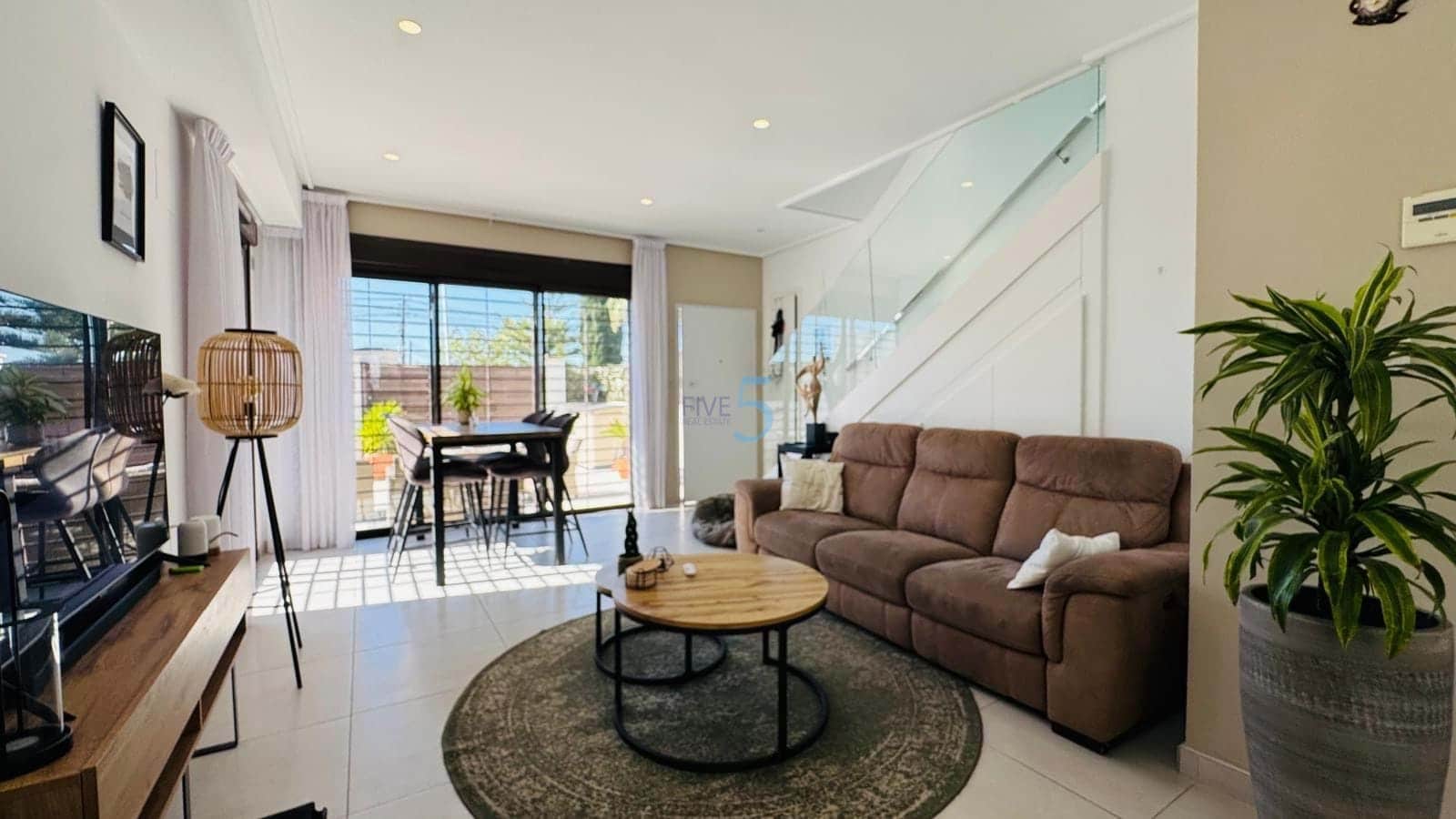 3 bedroom Townhouse for sale in Torrevieja with pool garage - € 330,000 (Ref: 9626656)