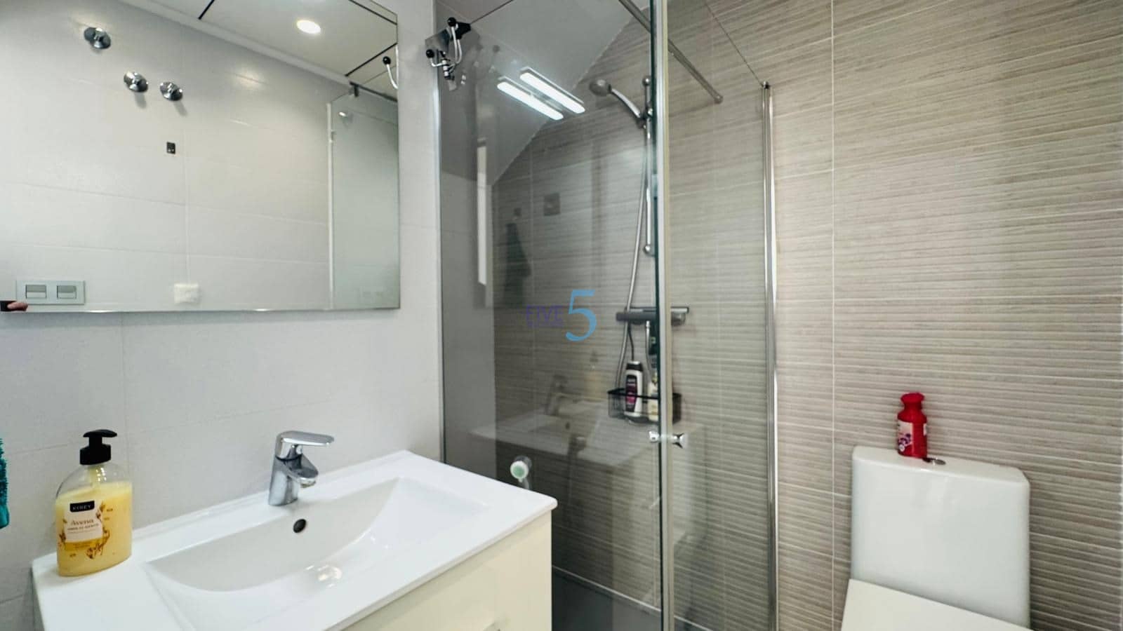 3 bedroom Townhouse for sale in Torrevieja with pool garage - € 330,000 (Ref: 9626656)