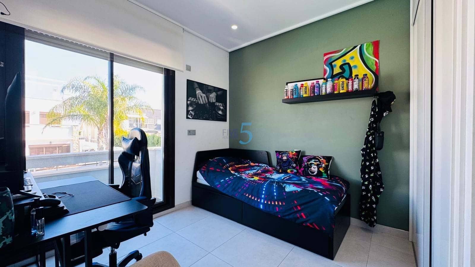 3 bedroom Townhouse for sale in Torrevieja with pool garage - € 330,000 (Ref: 9626656)