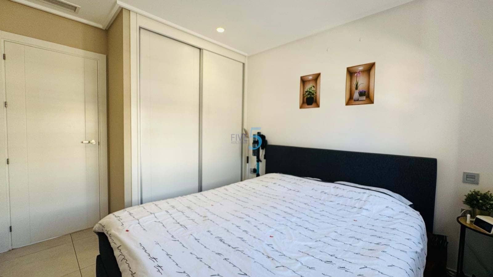 3 bedroom Townhouse for sale in Torrevieja with pool garage - € 330,000 (Ref: 9626656)