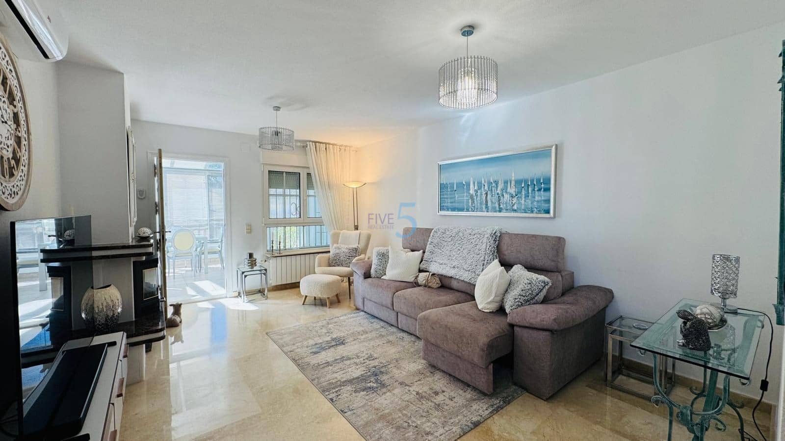 2 soverom Leilighet til salgs i Villamartin med svømmebasseng garasje - € 194 000 (Ref: 9628024)