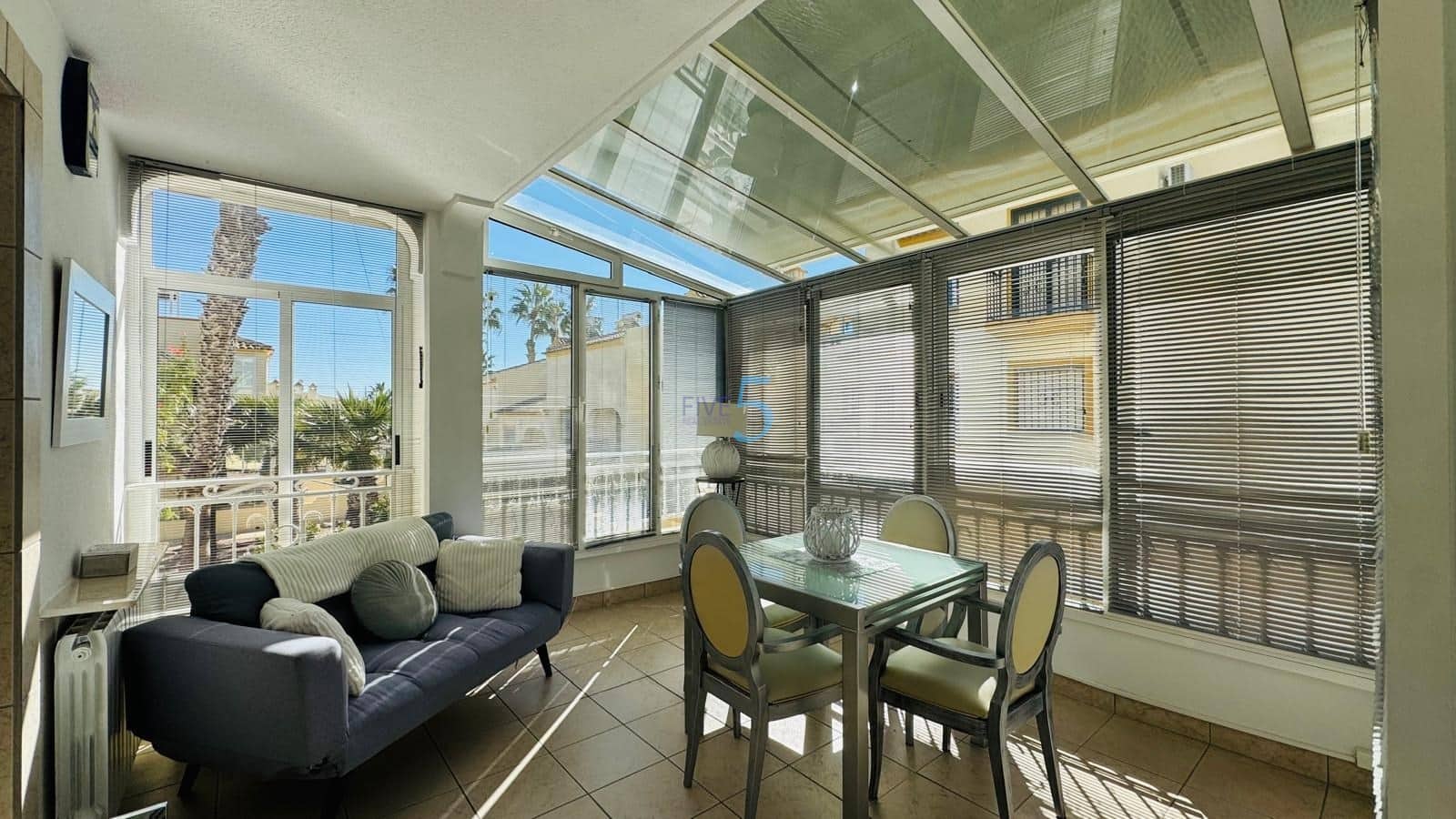 2 soverom Leilighet til salgs i Villamartin med svømmebasseng garasje - € 194 000 (Ref: 9628024)