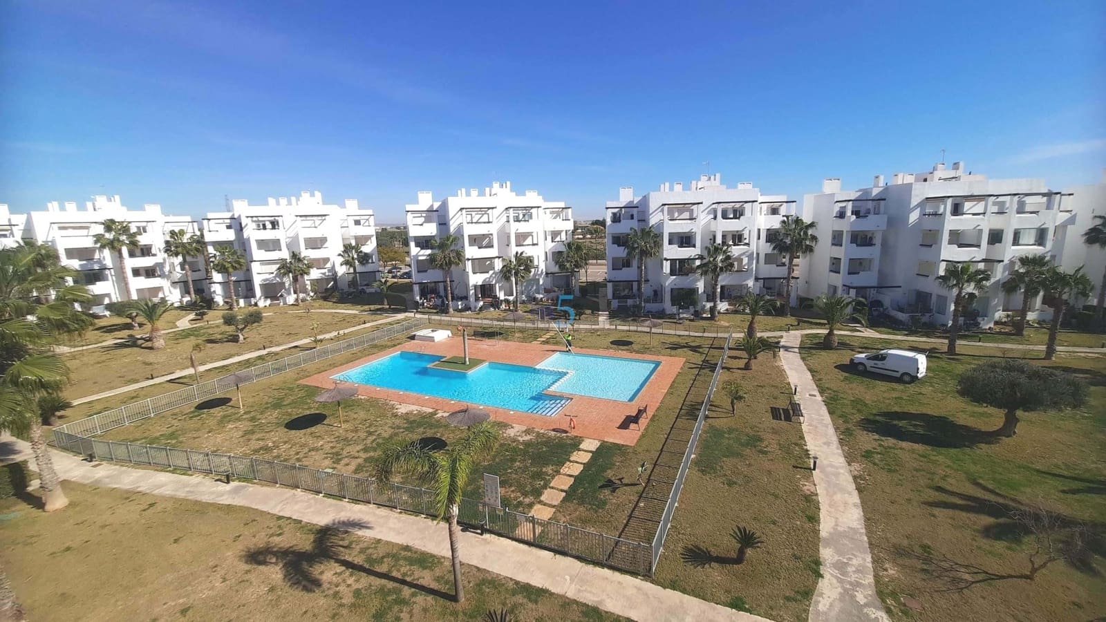 3 makuuhuone Kattohuoneisto myytävänä paikassa Terrazas de la Torre mukana uima-altaan - 140 000 € (Ref: 9628328)