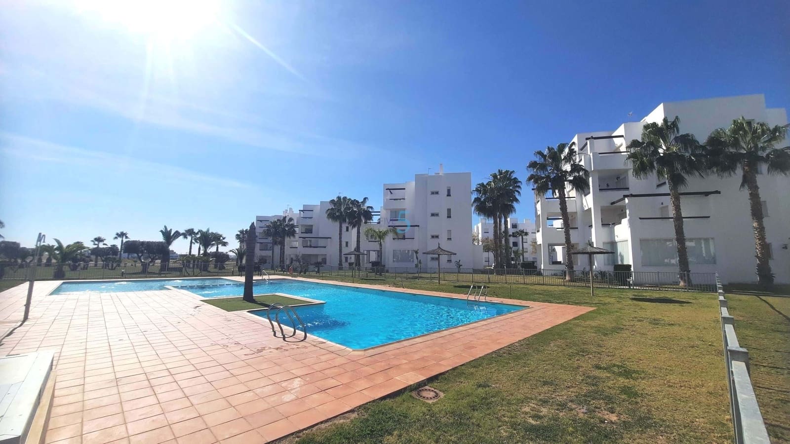 3 makuuhuone Kattohuoneisto myytävänä paikassa Terrazas de la Torre mukana uima-altaan - 140 000 € (Ref: 9628328)