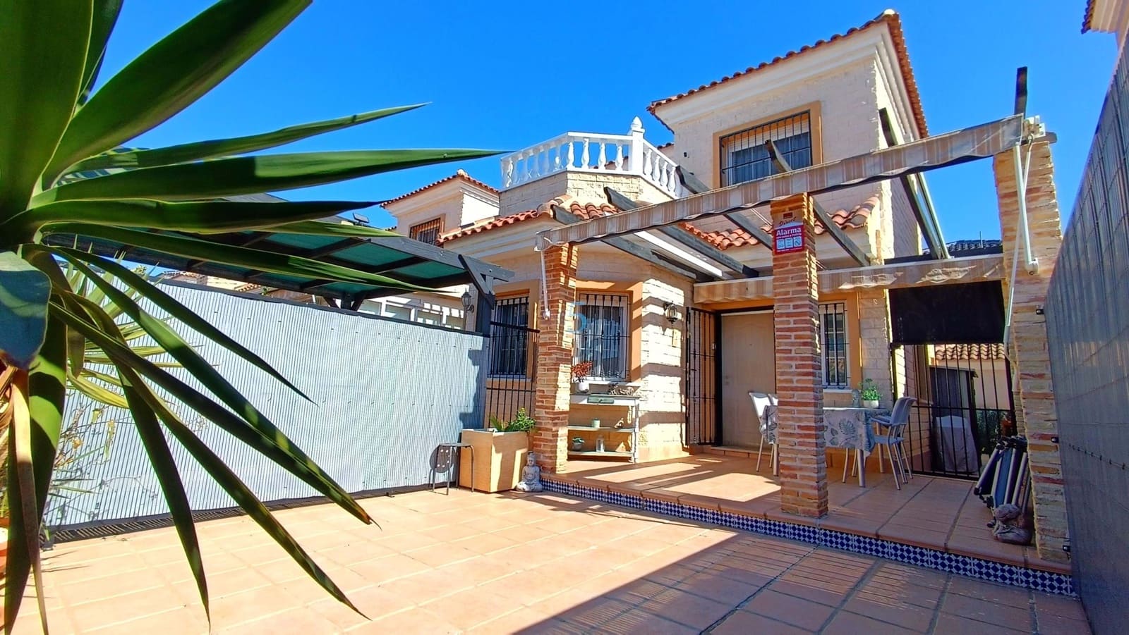 2 makuuhuone Huvila myytävänä paikassa El Raso mukana uima-altaan - 220 000 € (Ref: 9628431)