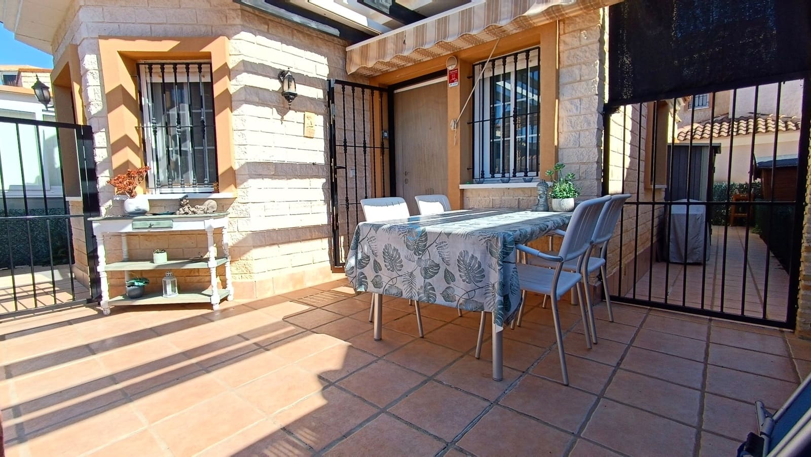 2 makuuhuone Huvila myytävänä paikassa El Raso mukana uima-altaan - 220 000 € (Ref: 9628431)