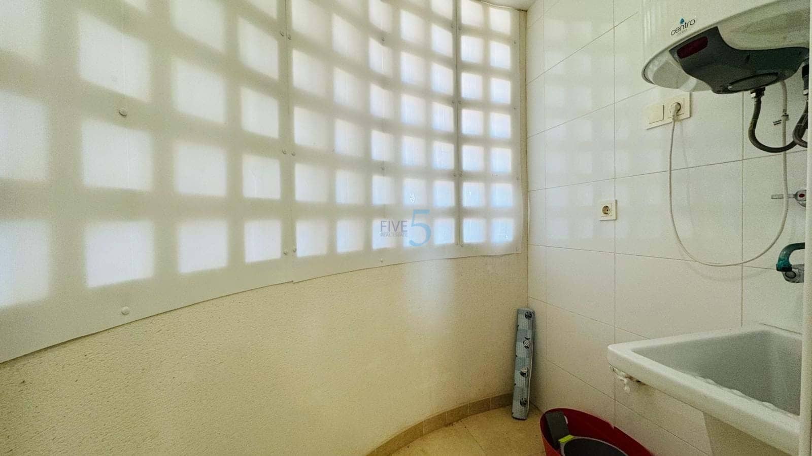 2 sypialnia Apartament na sprzedaż w Villamartin z basenem garażem - 199 000 € (Ref: 9628433)