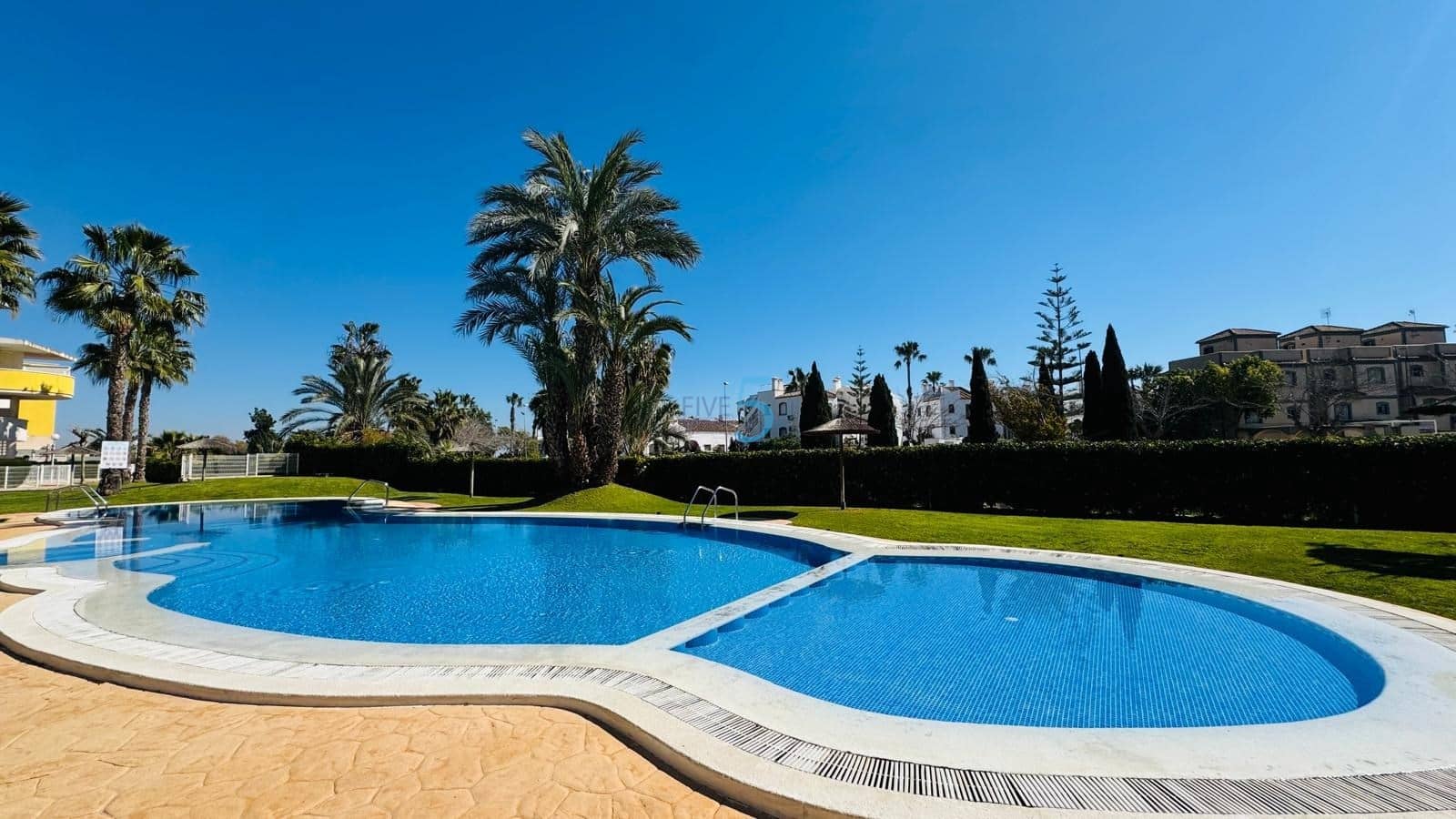 2 sypialnia Apartament na sprzedaż w Villamartin z basenem garażem - 199 000 € (Ref: 9628433)