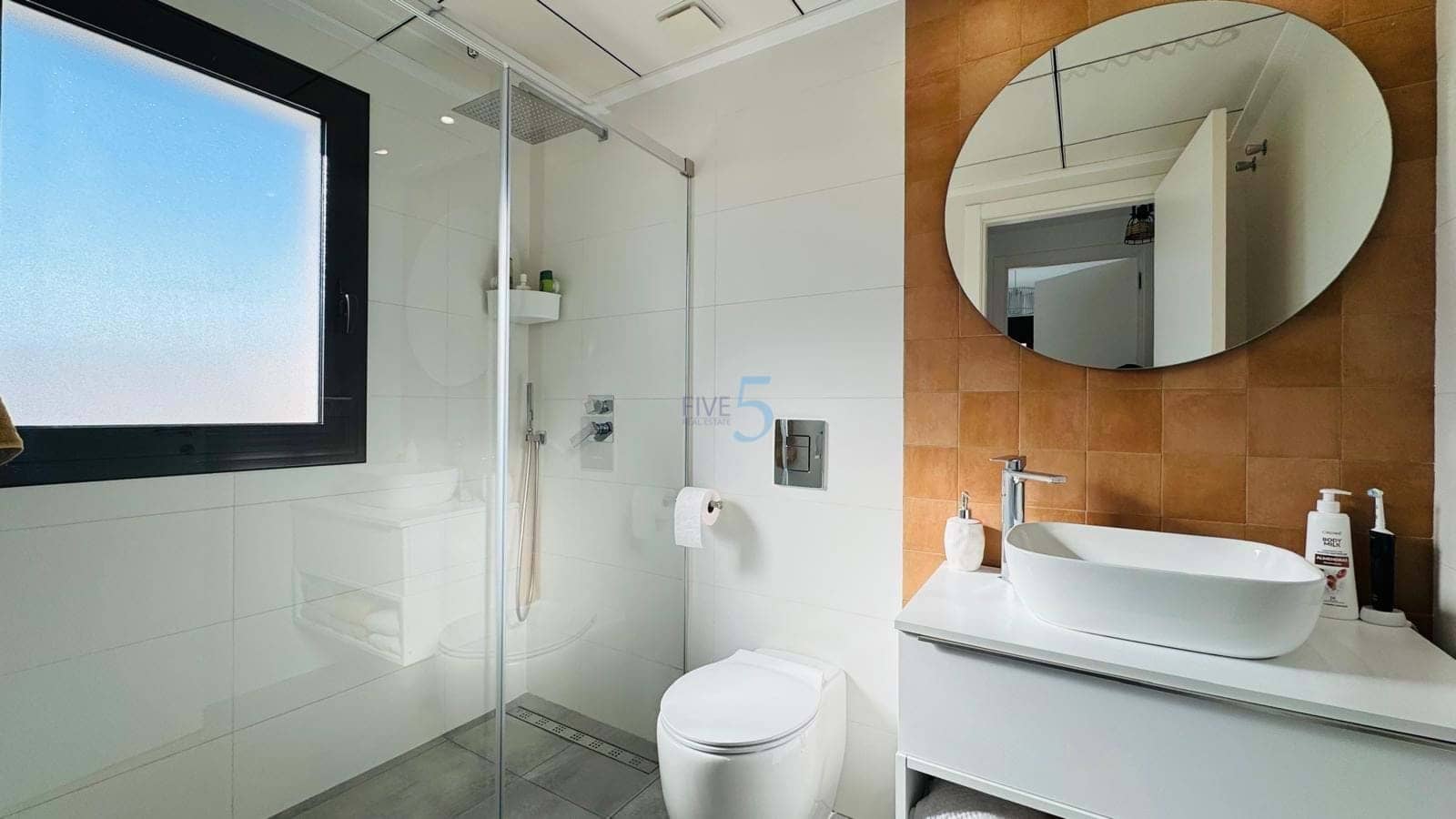 3 soverom Hus til salgs i Villamartin med svømmebasseng - € 339 000 (Ref: 9628434)