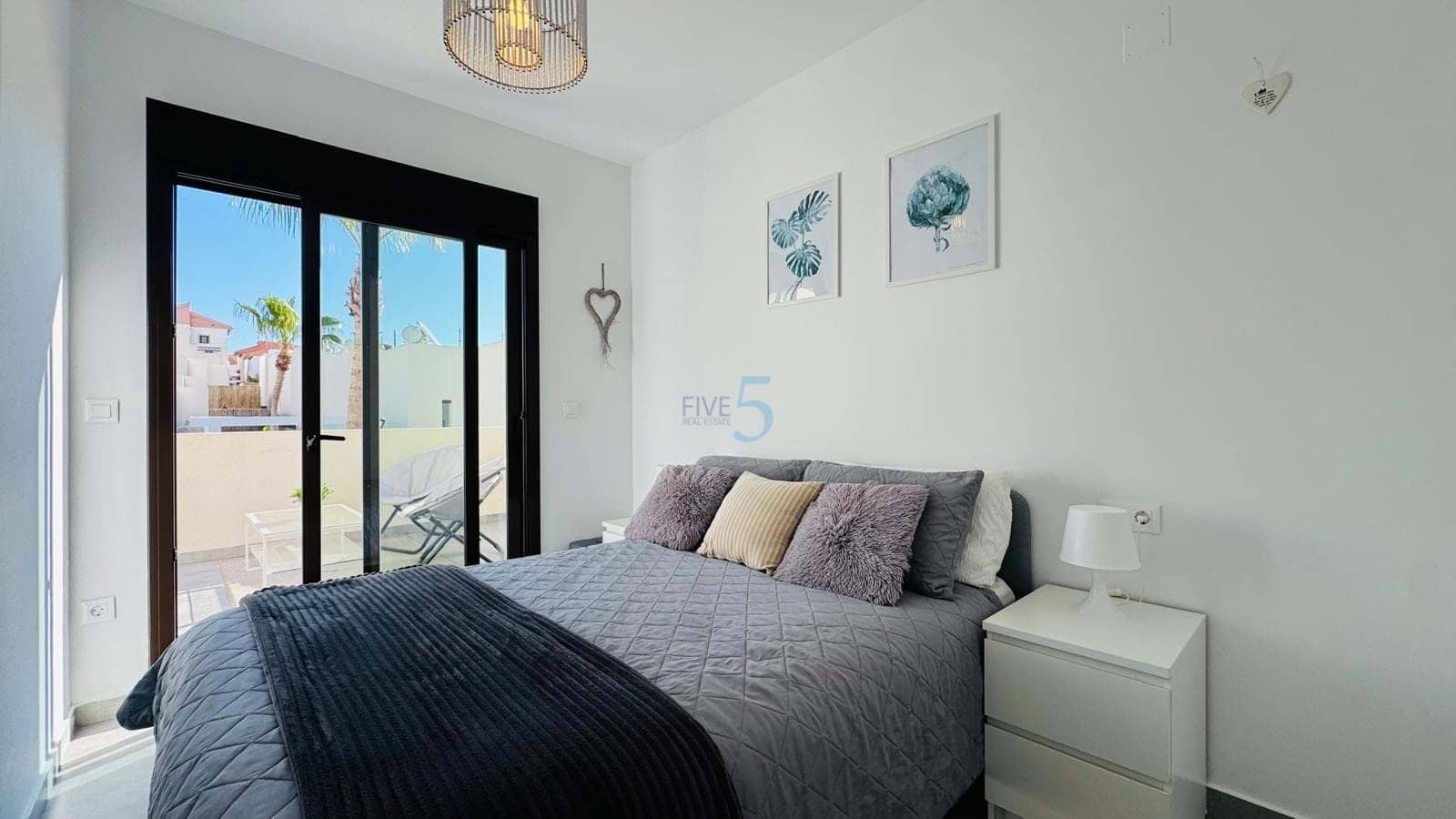 3 soverom Hus til salgs i Villamartin med svømmebasseng - € 339 000 (Ref: 9628434)