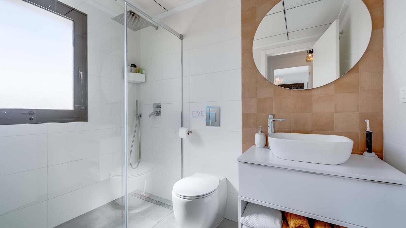 3 soverom Hus til salgs i Villamartin med svømmebasseng - € 339 000 (Ref: 9628434)