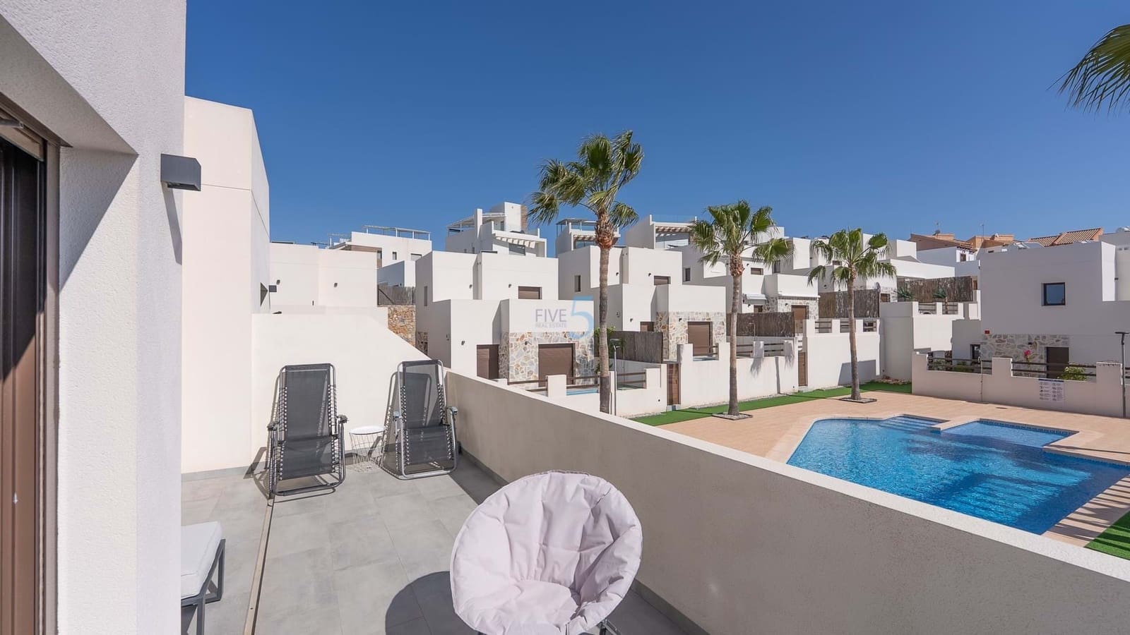 3 soverom Hus til salgs i Villamartin med svømmebasseng - € 339 000 (Ref: 9628434)