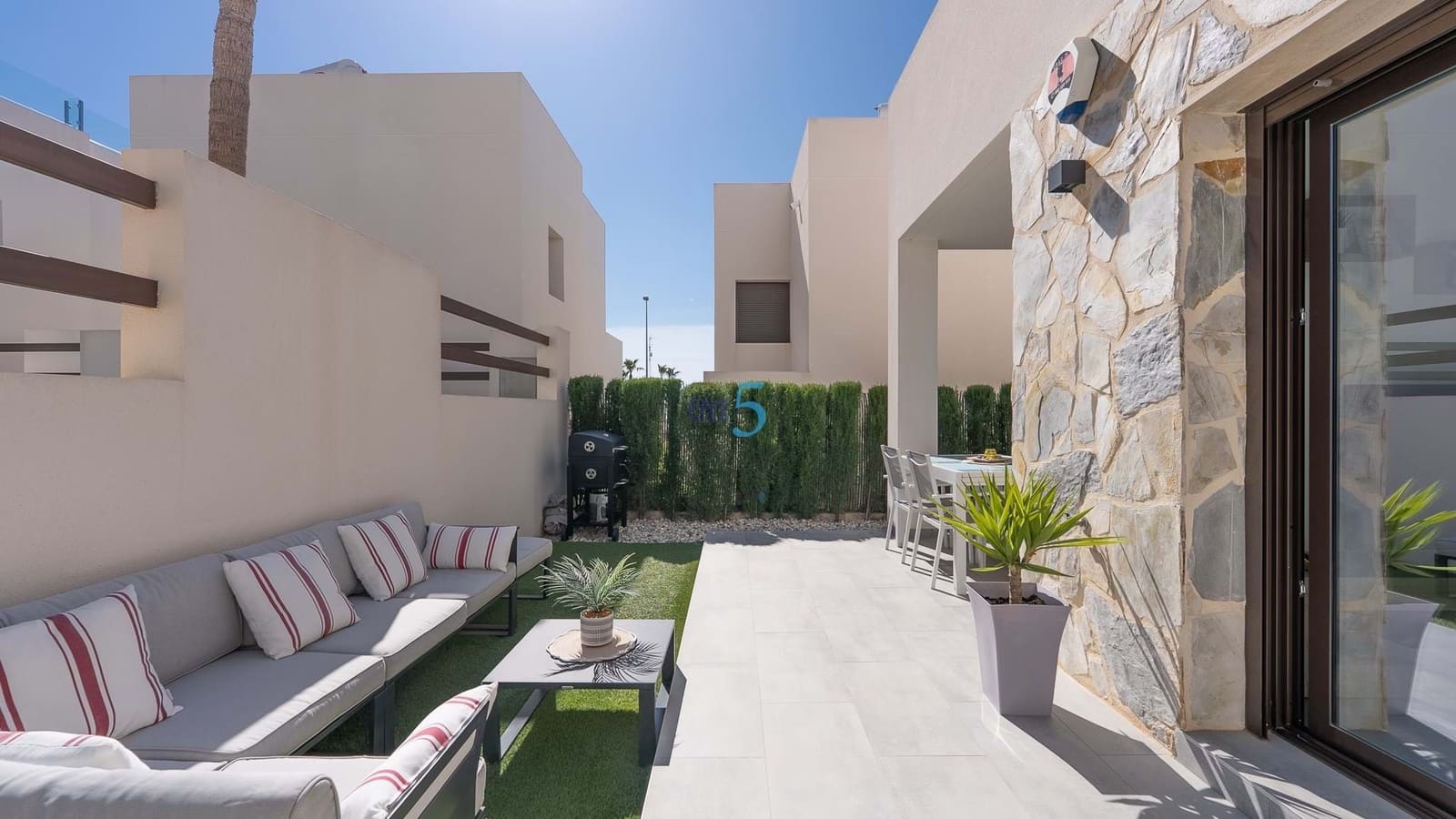 3 soverom Hus til salgs i Villamartin med svømmebasseng - € 339 000 (Ref: 9628434)