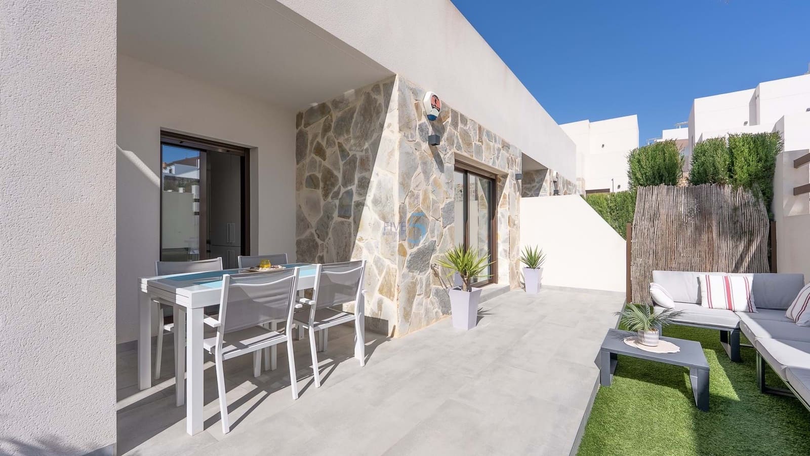 3 soverom Hus til salgs i Villamartin med svømmebasseng - € 339 000 (Ref: 9628434)