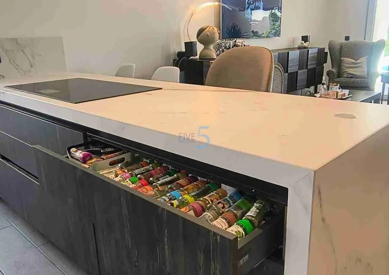 3 sypialnia Willa na sprzedaż w Algorfa z basenem garażem - 650 000 € (Ref: 9631858)