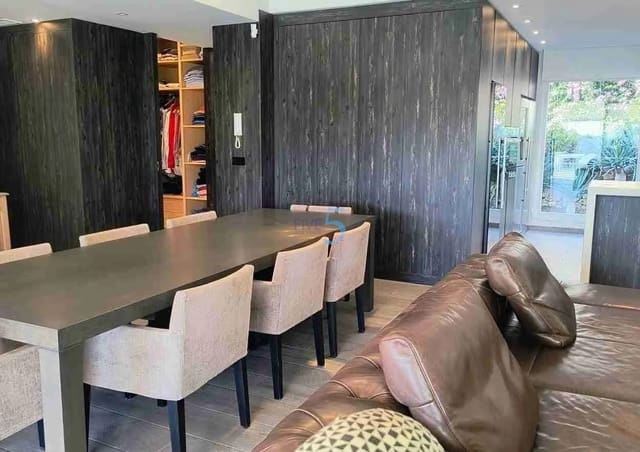 3 sypialnia Willa na sprzedaż w Algorfa z basenem garażem - 650 000 € (Ref: 9631858)