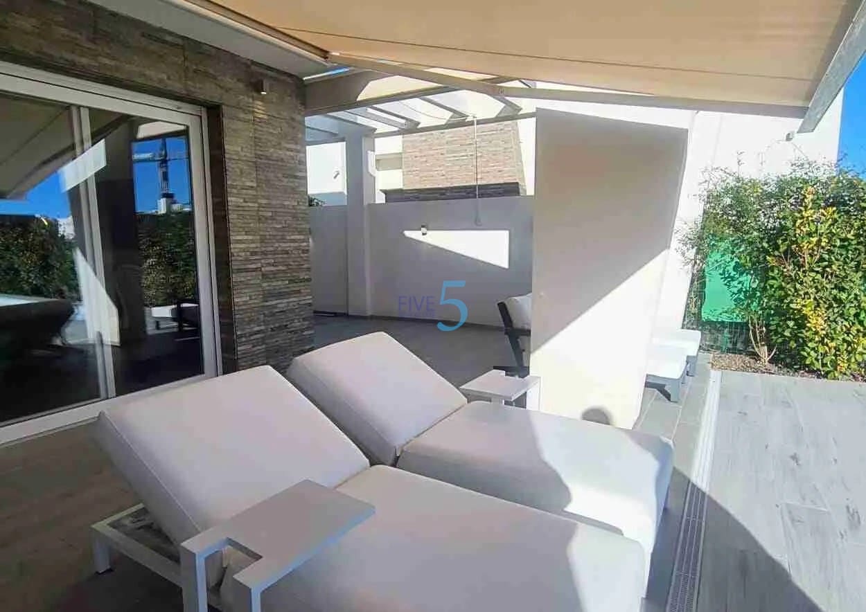 3 sypialnia Willa na sprzedaż w Algorfa z basenem garażem - 650 000 € (Ref: 9631858)