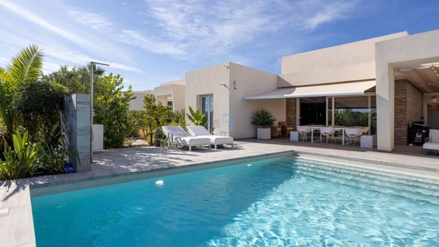 3 sypialnia Willa na sprzedaż w Algorfa z basenem garażem - 650 000 € (Ref: 9631858)