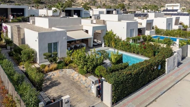 3 sypialnia Willa na sprzedaż w Algorfa z basenem garażem - 650 000 € (Ref: 9631858)