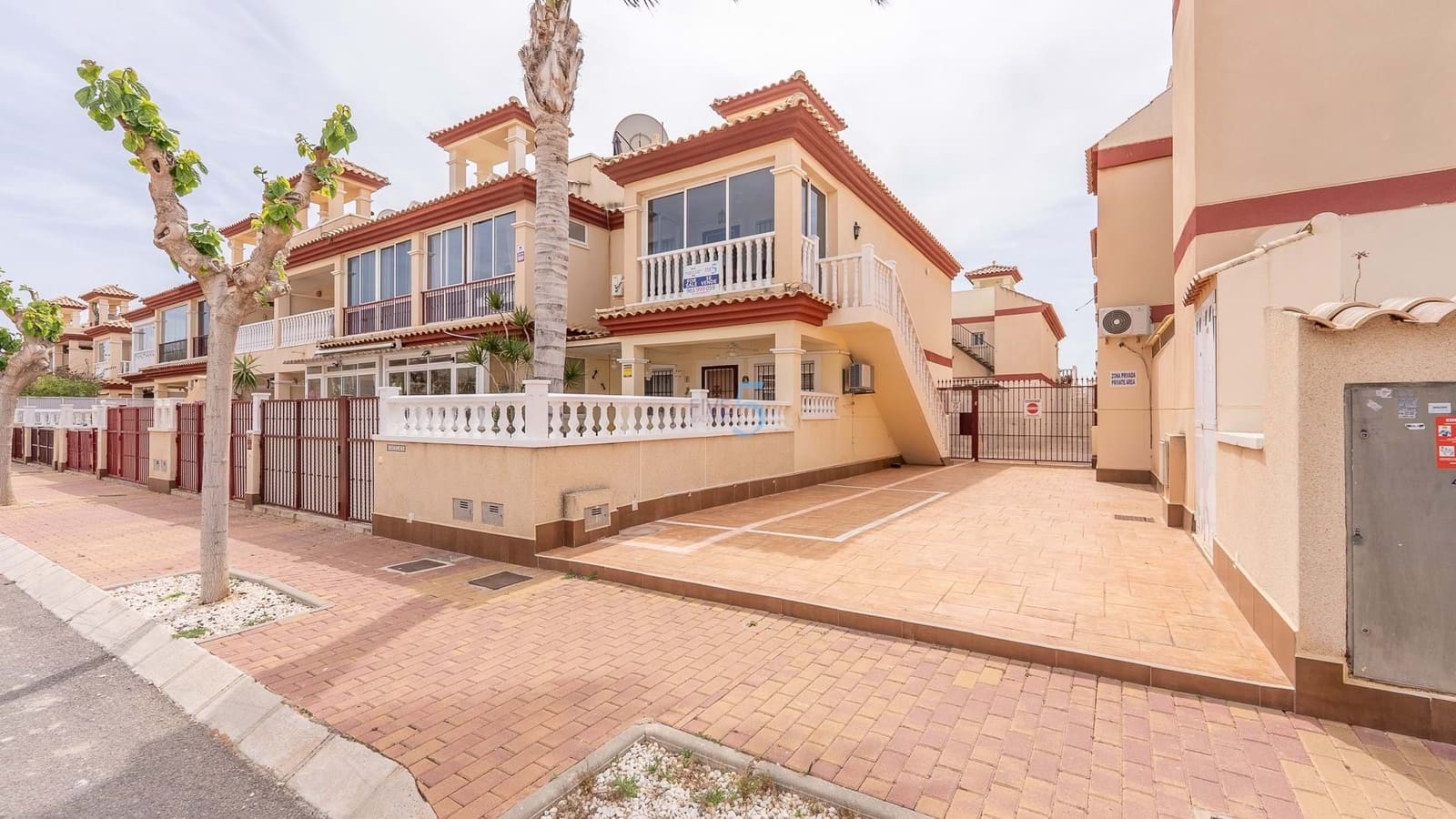 2 soveværelse Lejlighed til salg i San Pedro del Pinatar med swimmingpool garage - € 139.950 (Ref: 9635220)