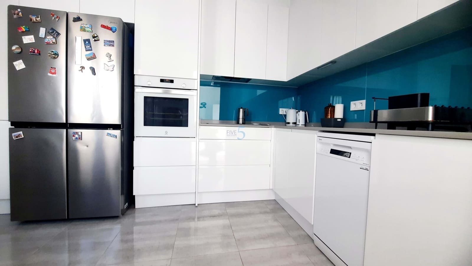 2 makuuhuone Bungalow myytävänä paikassa Los Alcazares mukana uima-altaan - 187 500 € (Ref: 9635221)