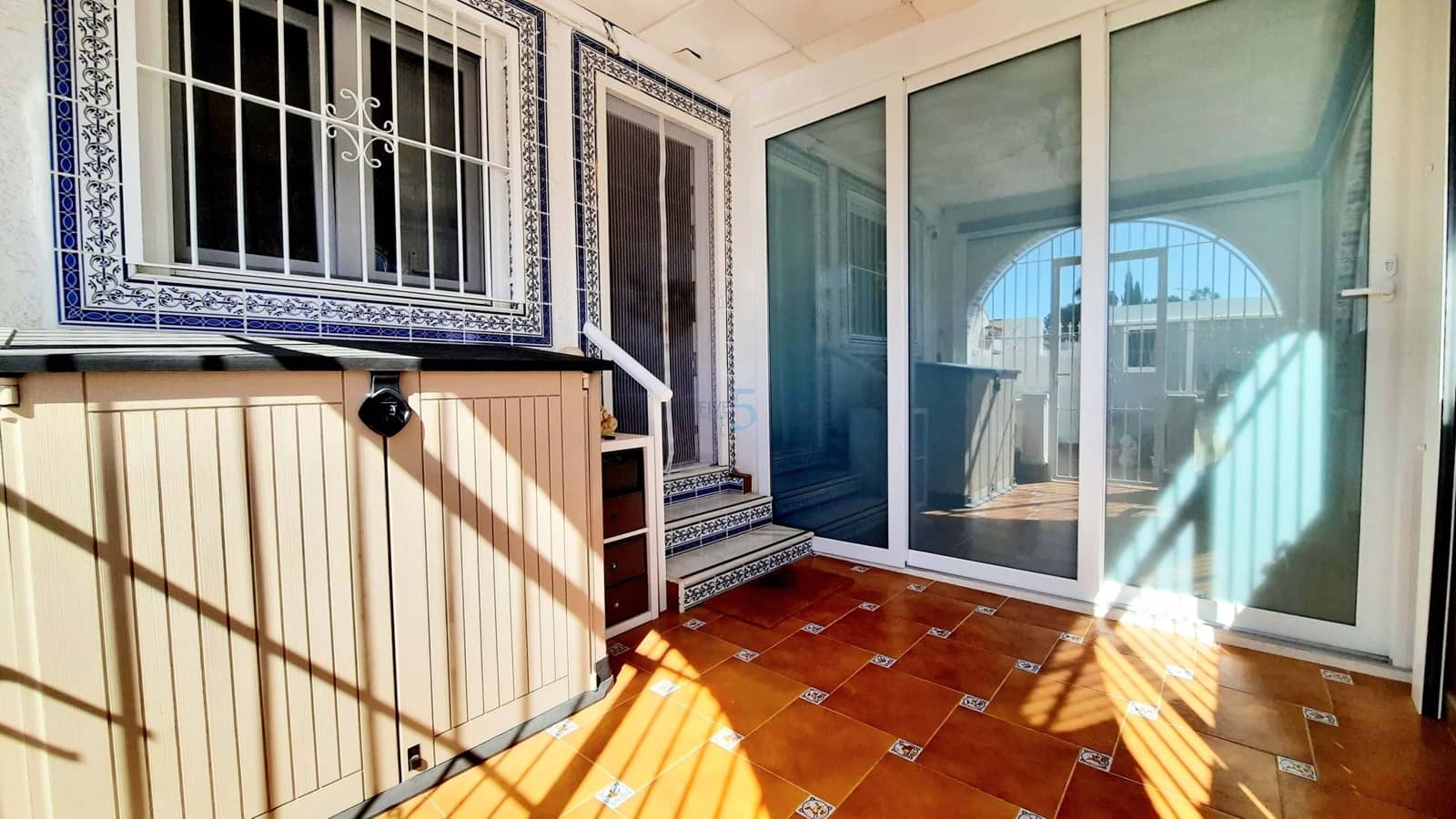 2 makuuhuone Bungalow myytävänä paikassa Los Alcazares mukana uima-altaan - 187 500 € (Ref: 9635221)