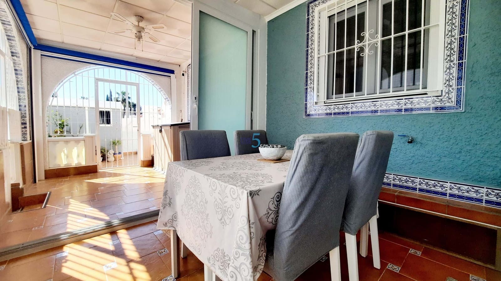 2 makuuhuone Bungalow myytävänä paikassa Los Alcazares mukana uima-altaan - 187 500 € (Ref: 9635221)