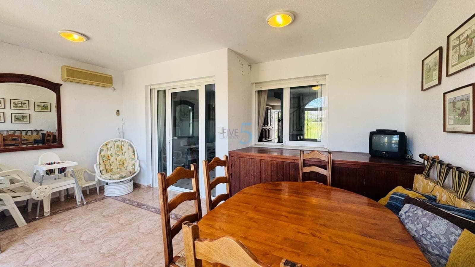 3 camera da letto Casa in vendita in Villamartin con piscina - 250.000 € (Rif: 9635223)