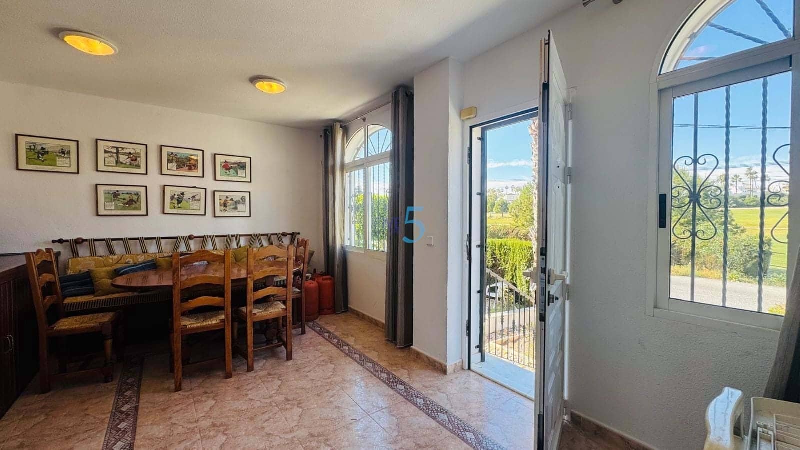 3 camera da letto Casa in vendita in Villamartin con piscina - 250.000 € (Rif: 9635223)