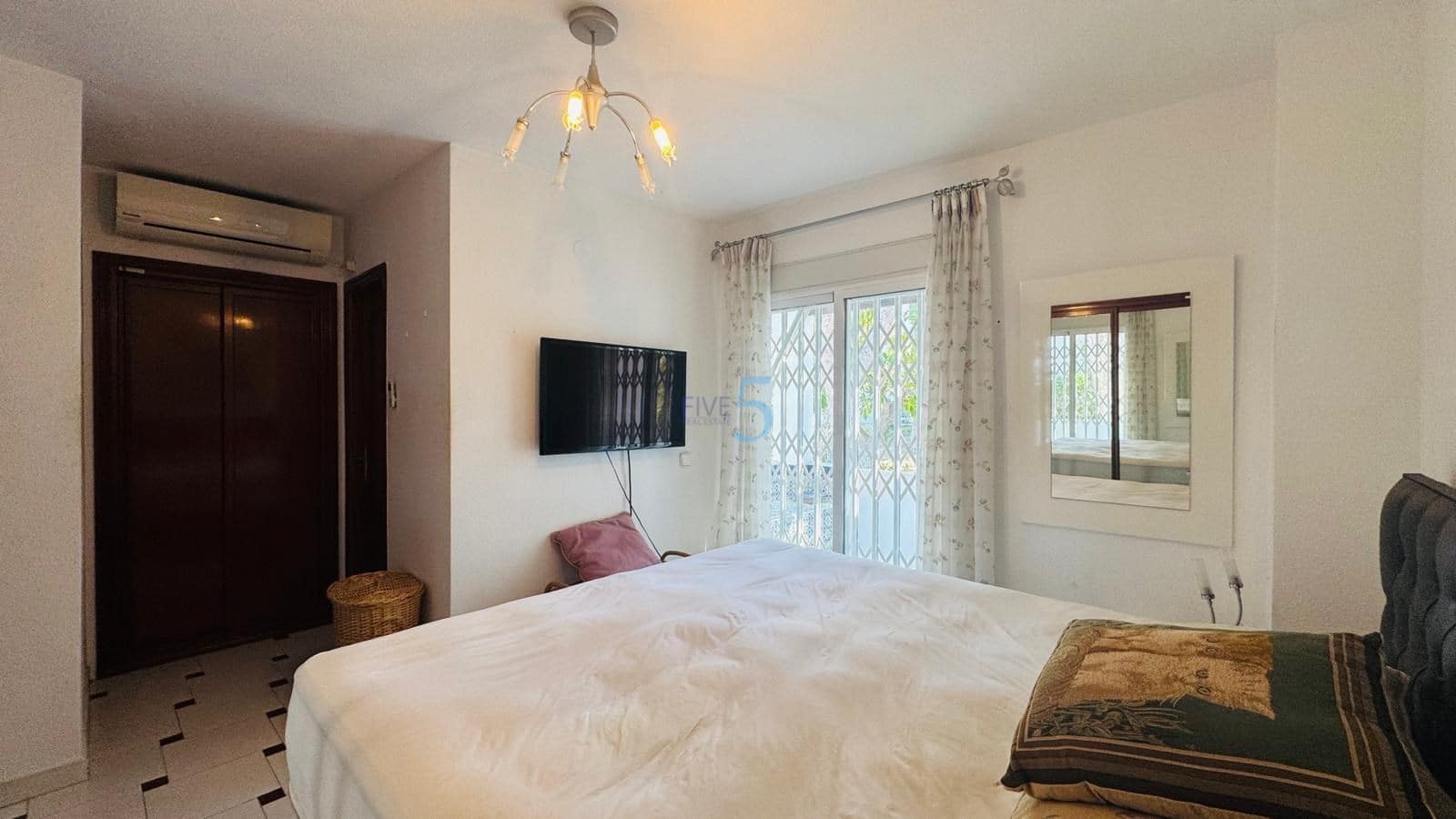 3 camera da letto Casa in vendita in Villamartin con piscina - 250.000 € (Rif: 9635223)