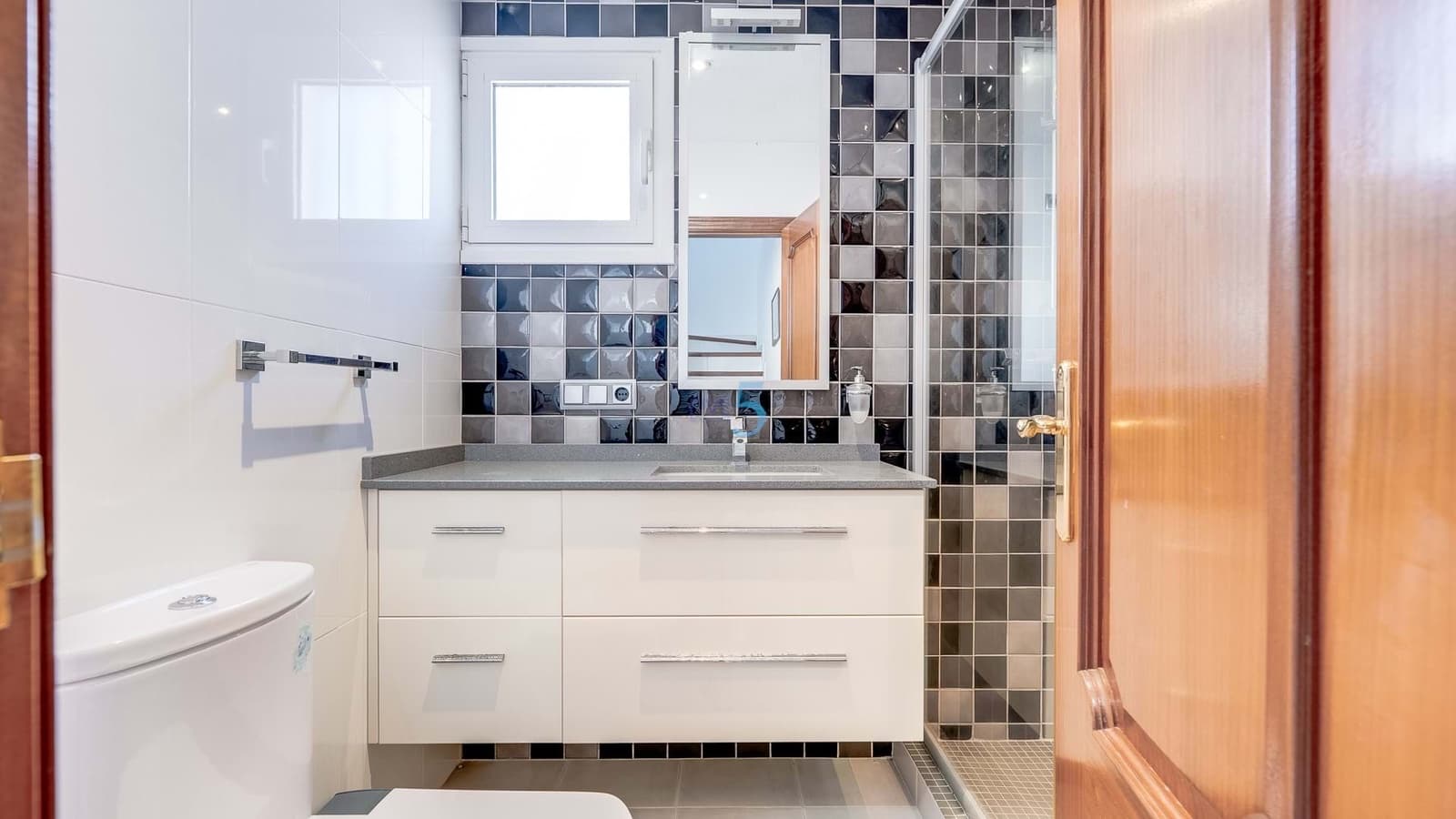 3 soverom Hus til salgs i Villamartin med svømmebasseng - € 250 000 (Ref: 9635223)