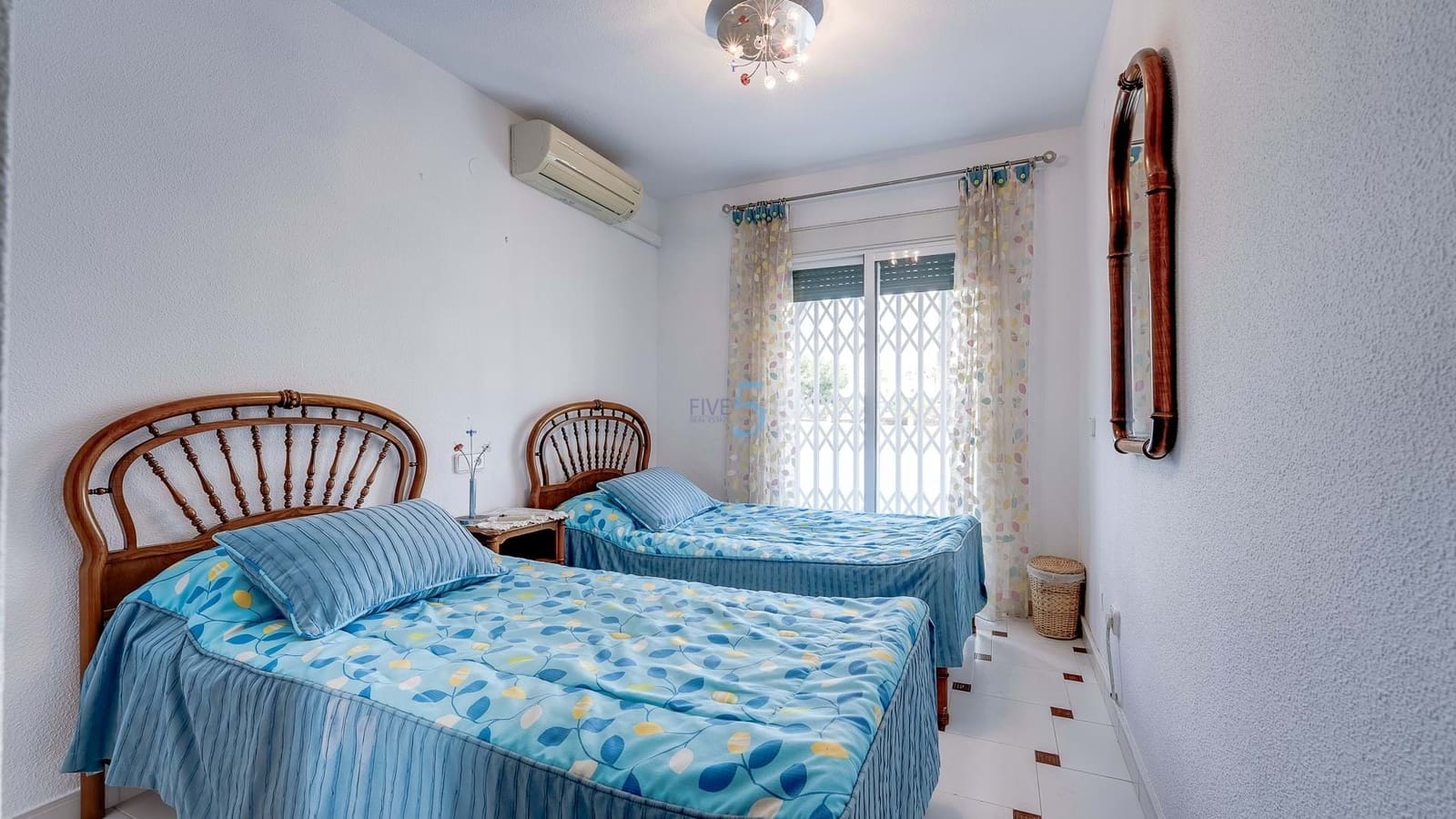 3 soverom Hus til salgs i Villamartin med svømmebasseng - € 250 000 (Ref: 9635223)