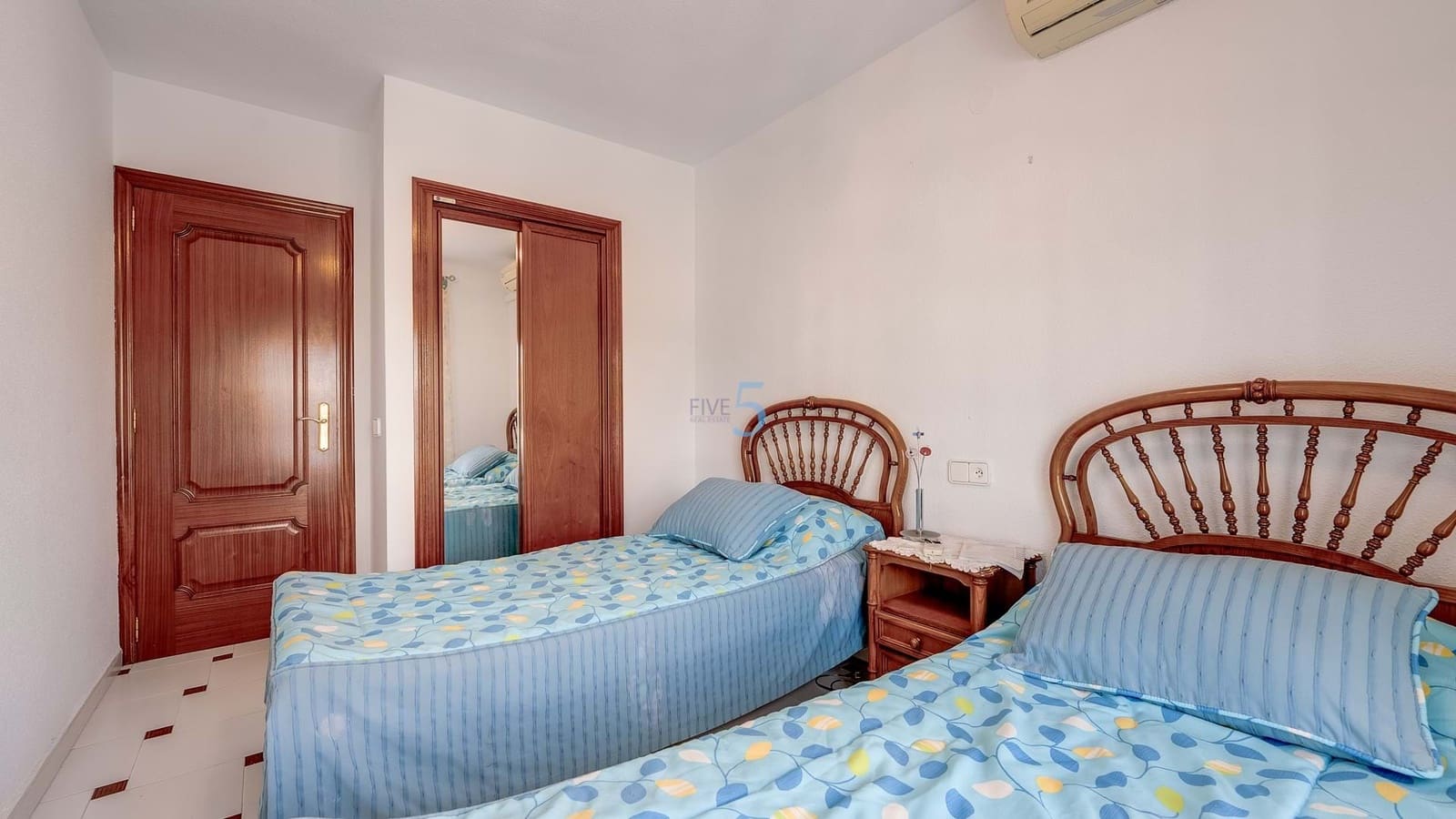 3 soverom Hus til salgs i Villamartin med svømmebasseng - € 250 000 (Ref: 9635223)