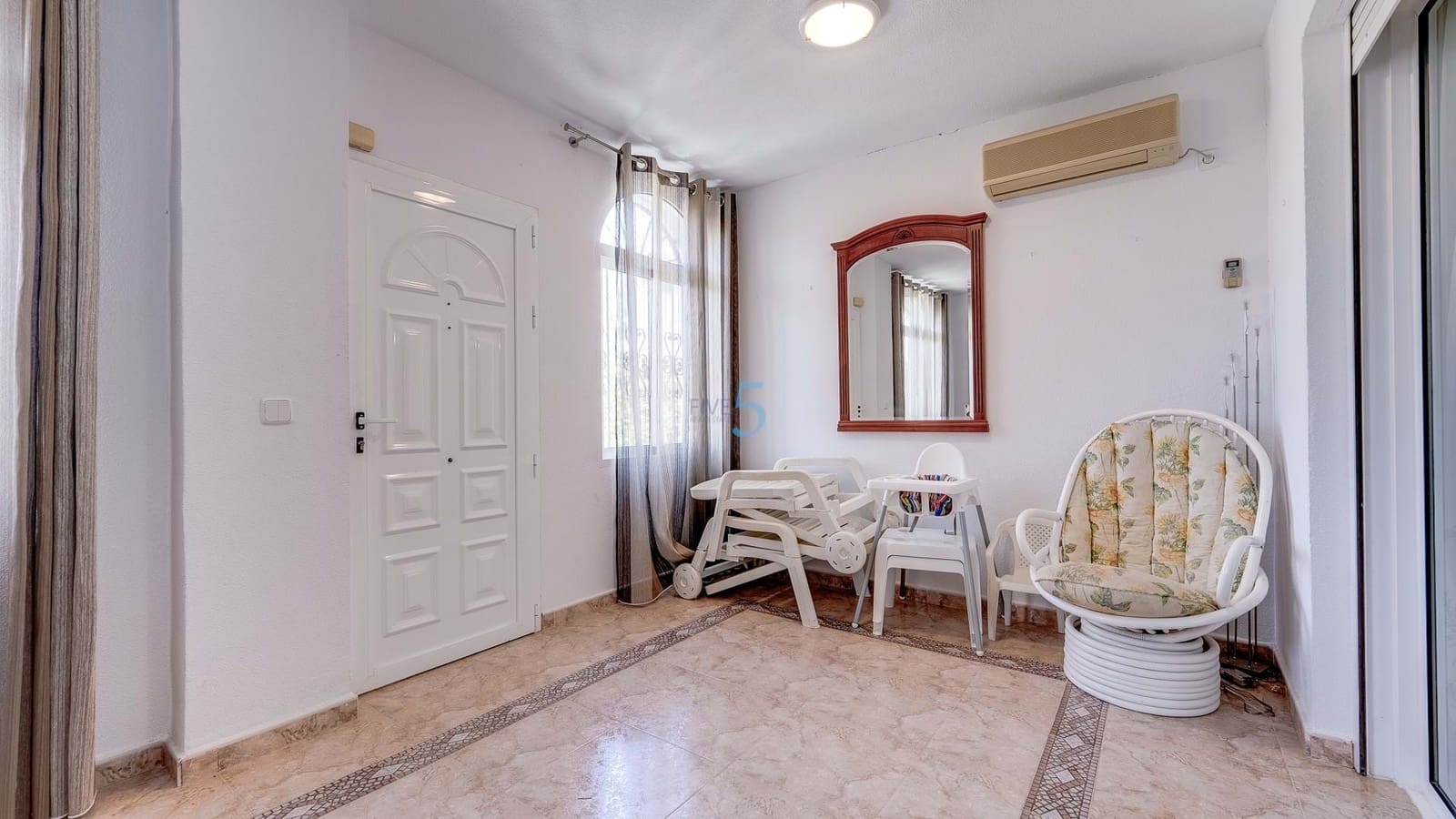 3 soverom Hus til salgs i Villamartin med svømmebasseng - € 250 000 (Ref: 9635223)