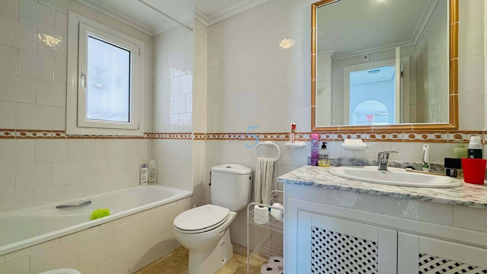 2 quarto Apartamento para venda em Villamartin com piscina - 160 000 € (Ref: 9635224)