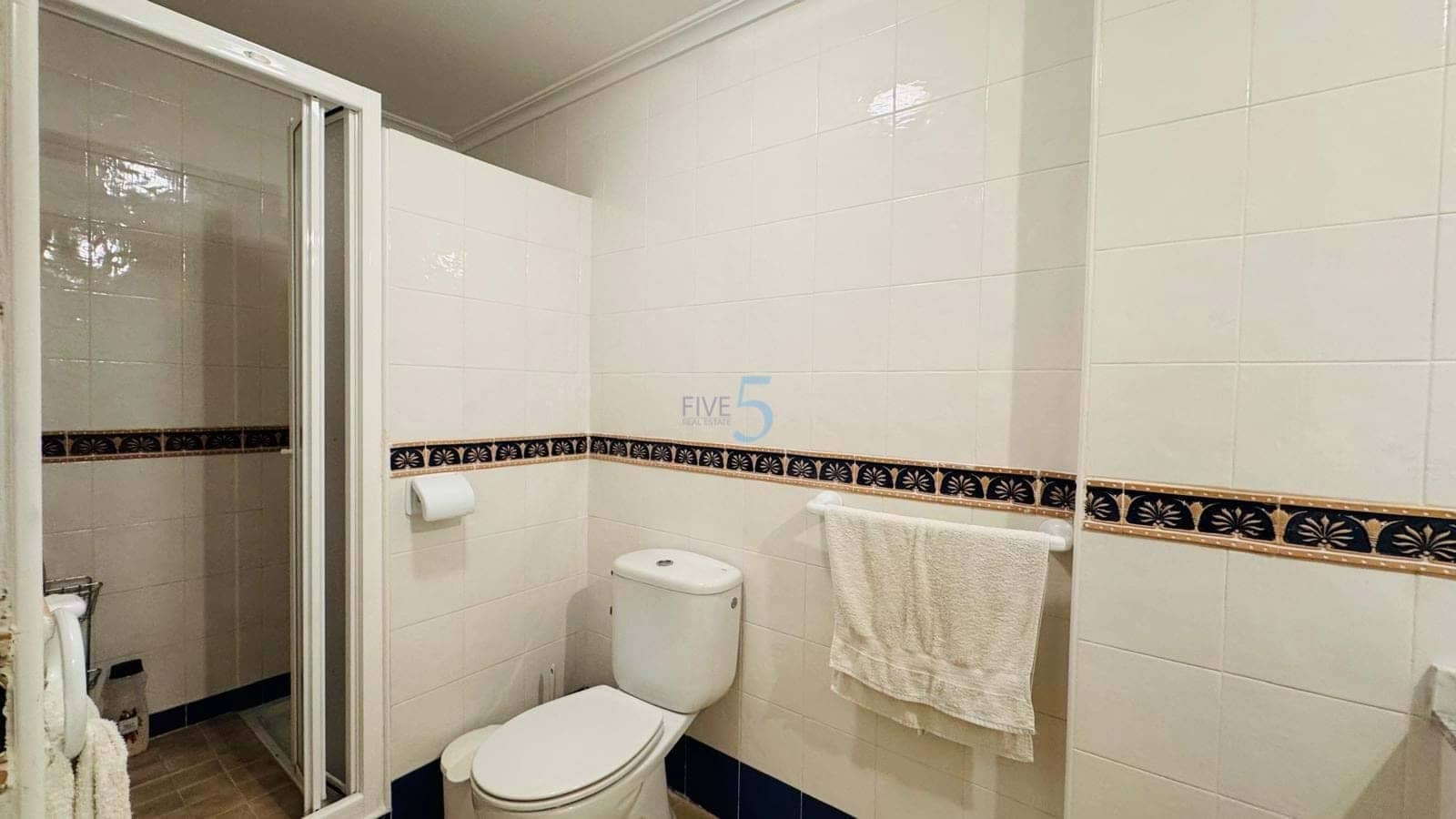 2 quarto Apartamento para venda em Villamartin com piscina - 160 000 € (Ref: 9635224)