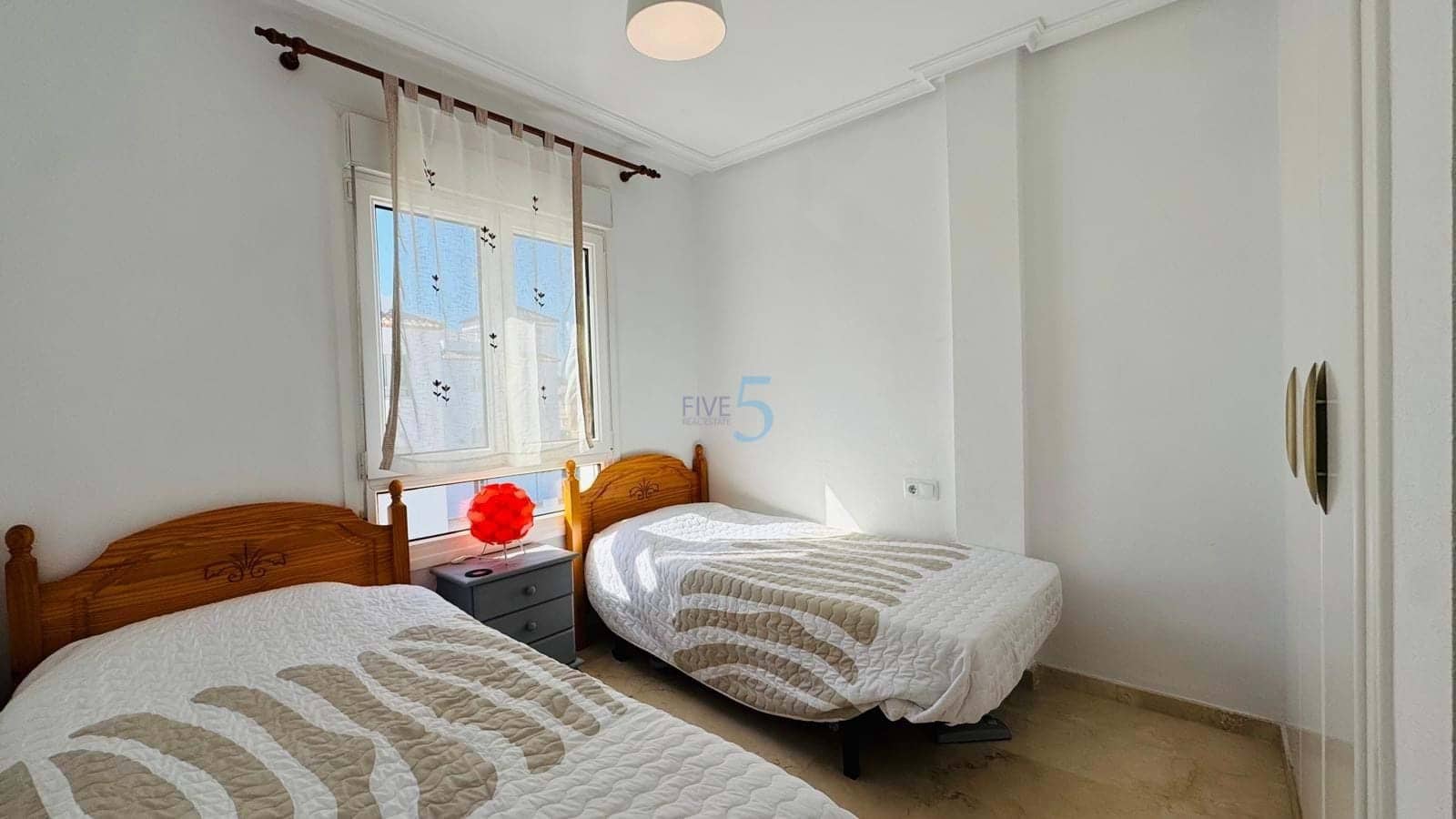 2 quarto Apartamento para venda em Villamartin com piscina - 160 000 € (Ref: 9635224)