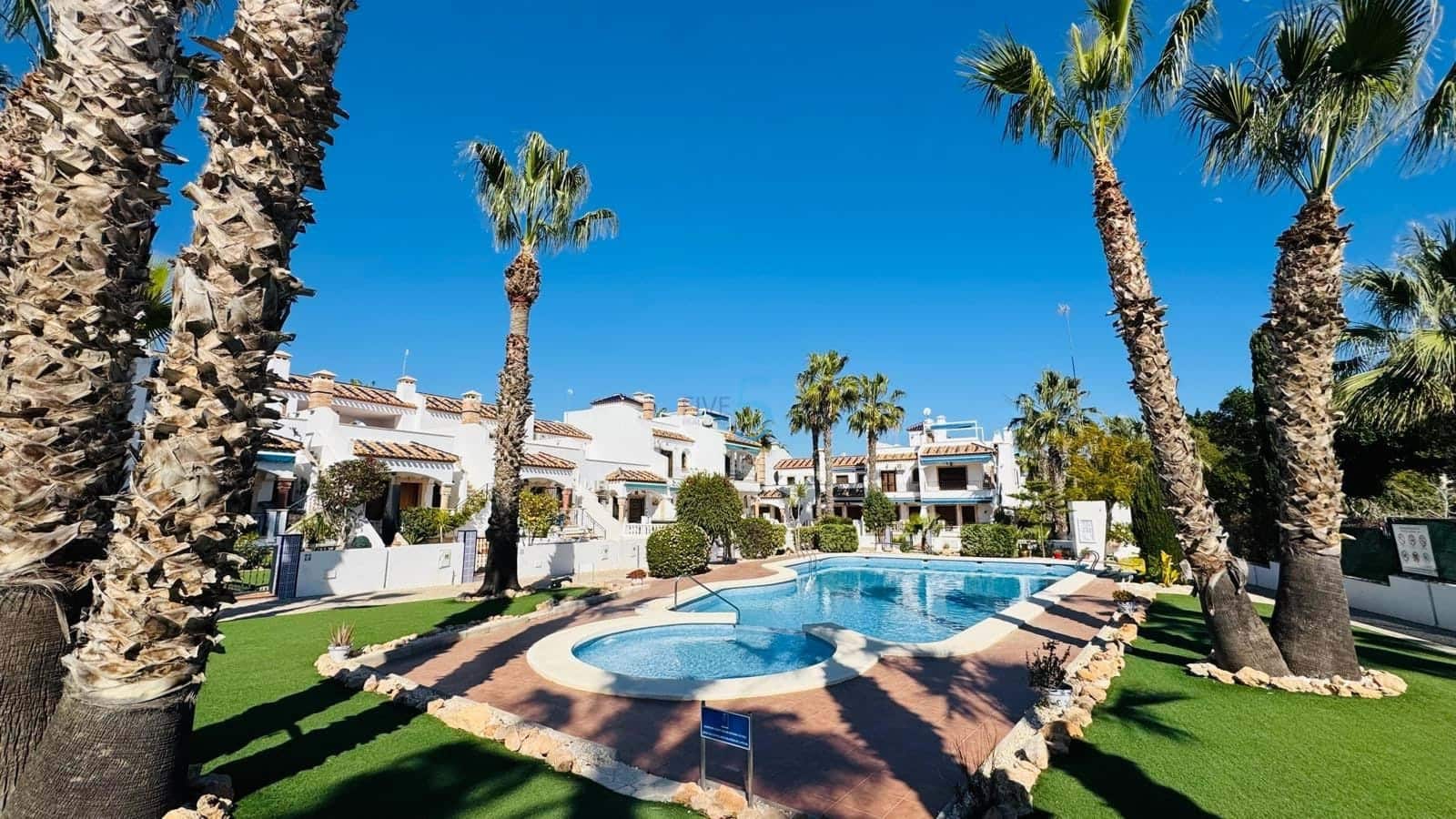 2 quarto Apartamento para venda em Villamartin com piscina - 160 000 € (Ref: 9635224)