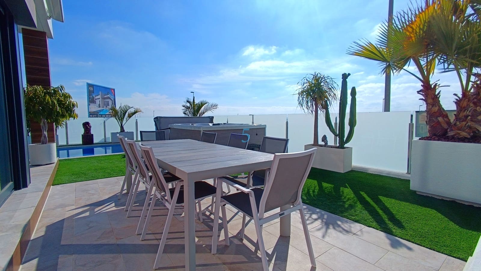 Chalet de 3 habitaciones en Vistabella en venta con piscina - 520.000 € (Ref: 9638002)