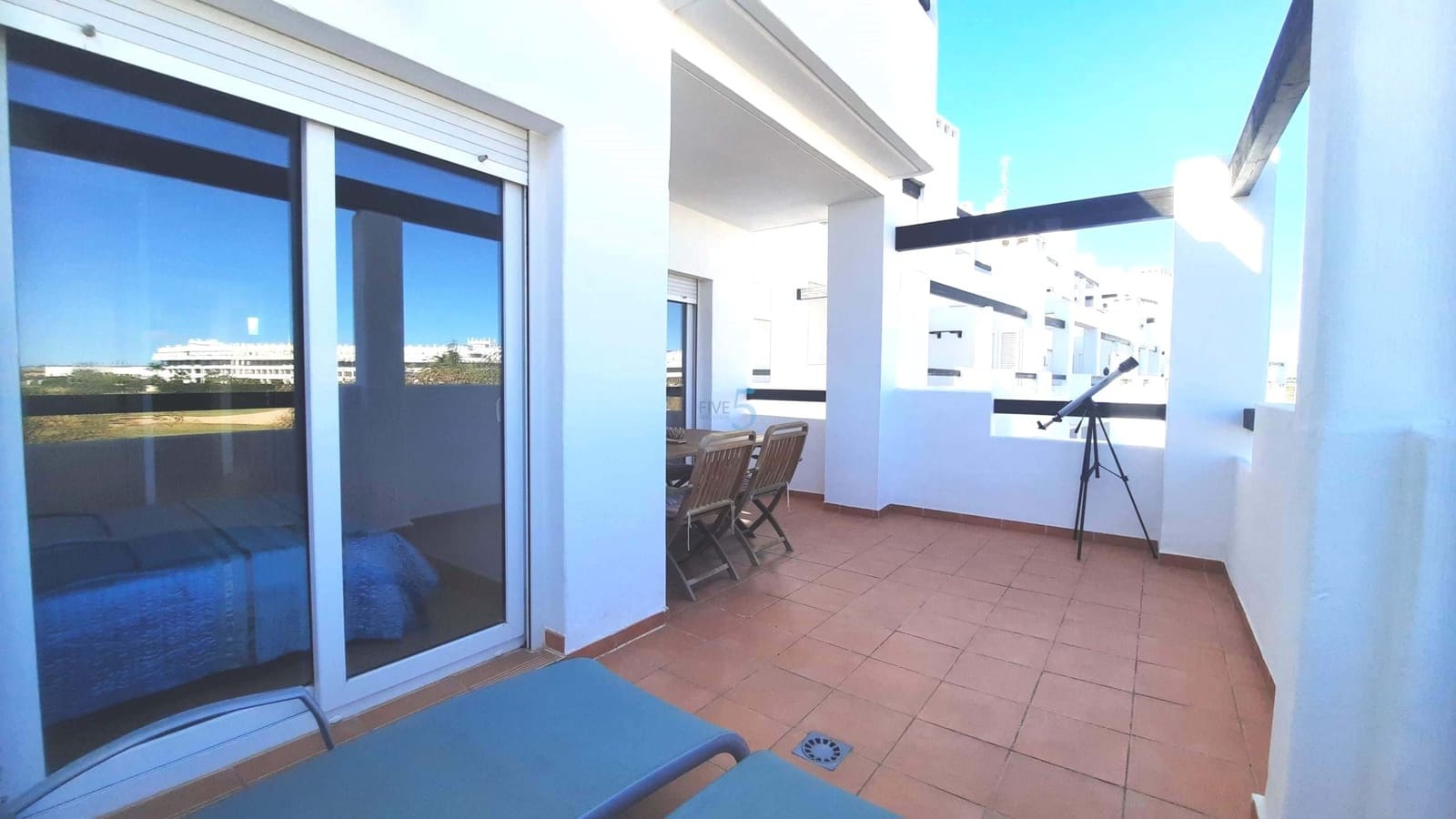 2 makuuhuone Huoneisto myytävänä paikassa Roldan mukana uima-altaan 
autotalli - 126 000 € (Ref: 9638074)