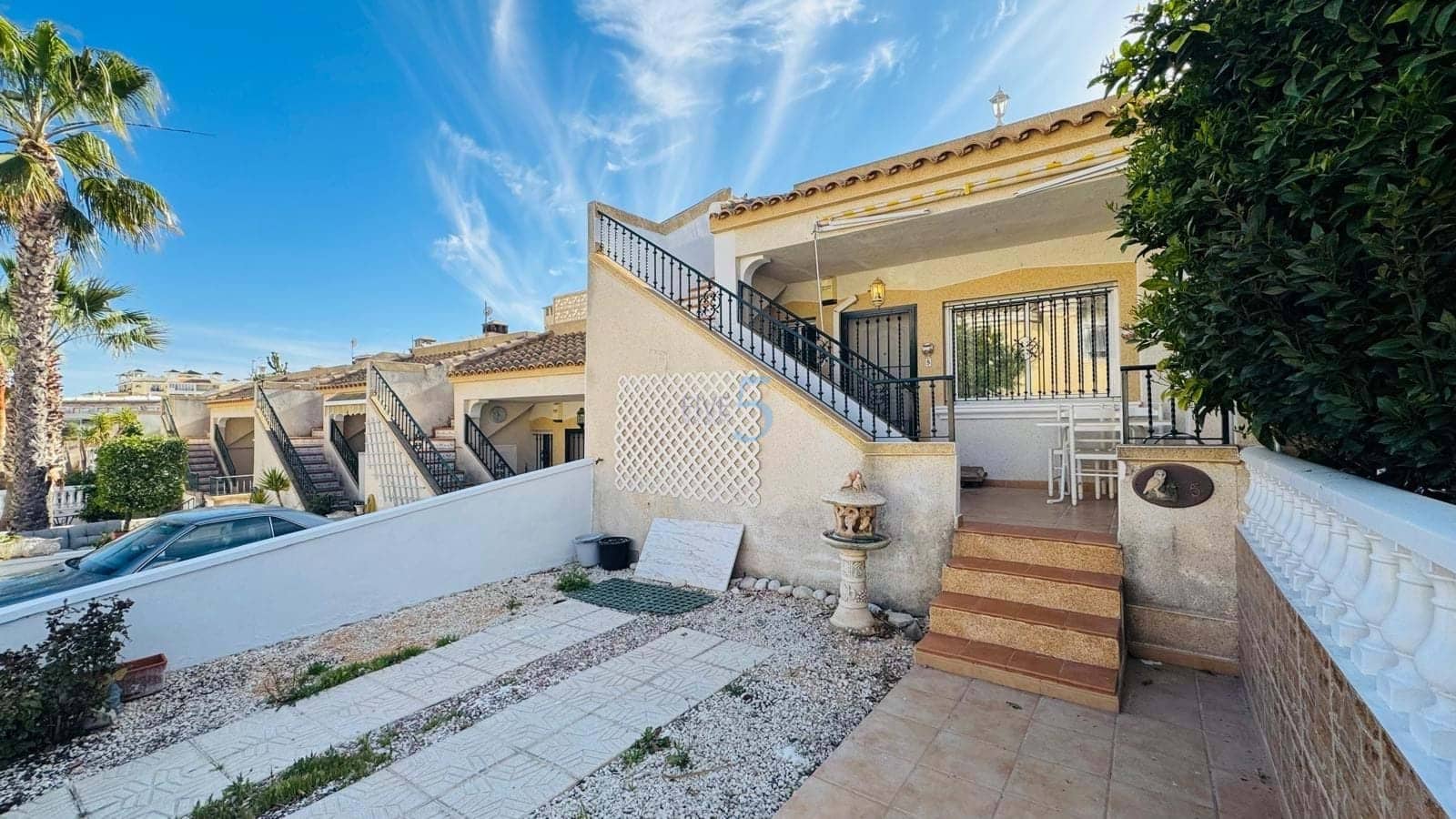 2 bedroom Townhouse for sale in Villamartin with pool - € 175,000 (Ref: 9638076)