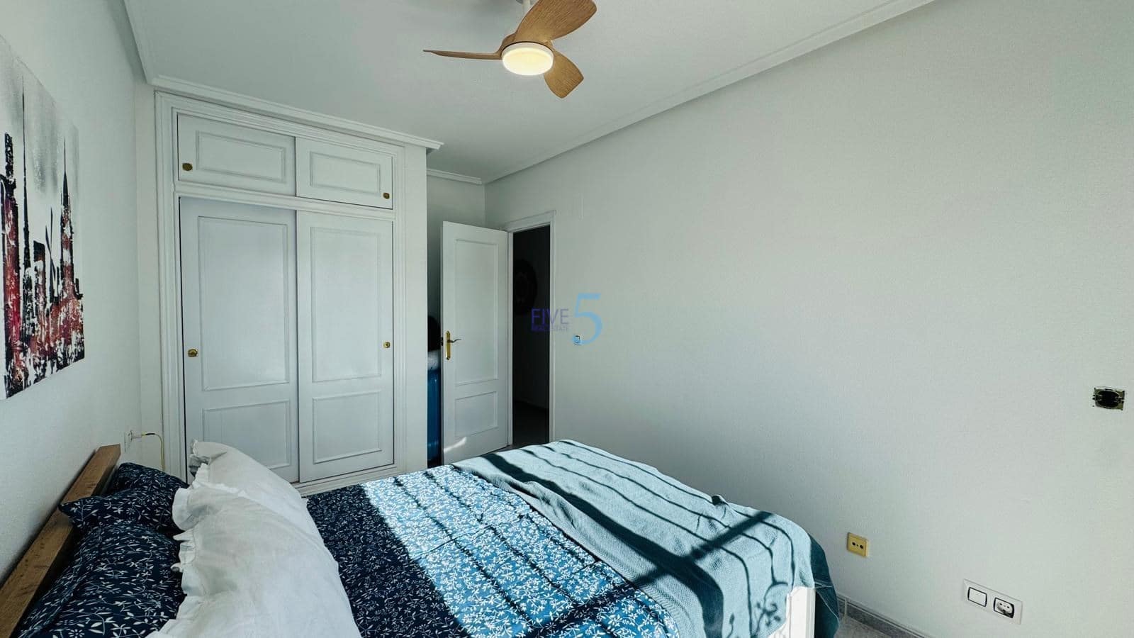 2 bedroom Townhouse for sale in Villamartin with pool - € 175,000 (Ref: 9638076)