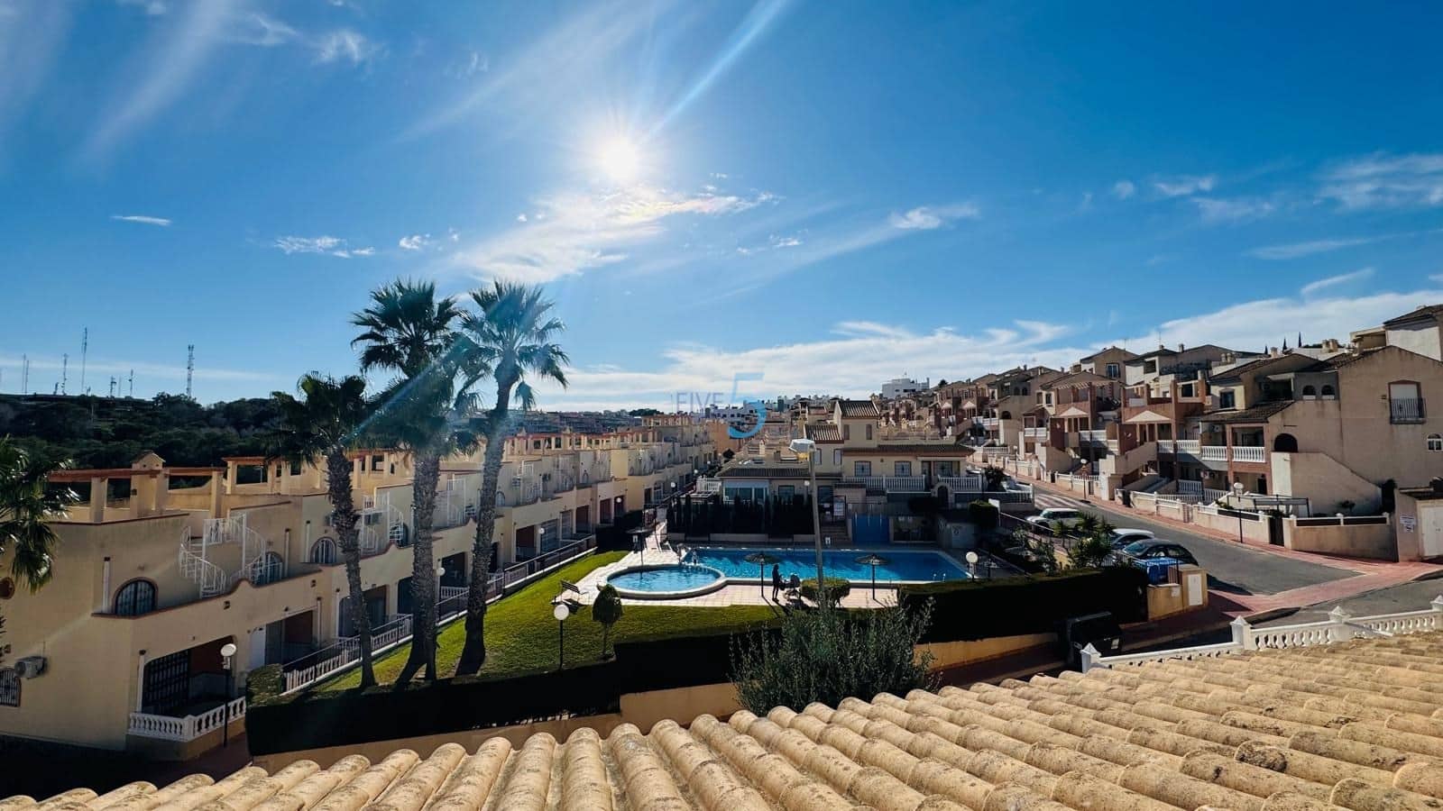 2 bedroom Townhouse for sale in Villamartin with pool - € 175,000 (Ref: 9638076)