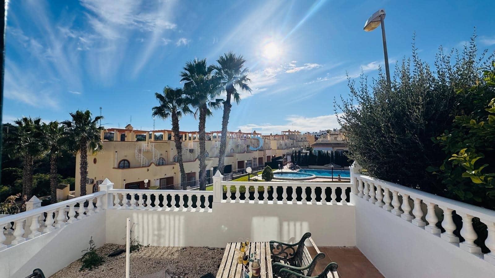 2 bedroom Townhouse for sale in Villamartin with pool - € 175,000 (Ref: 9638076)